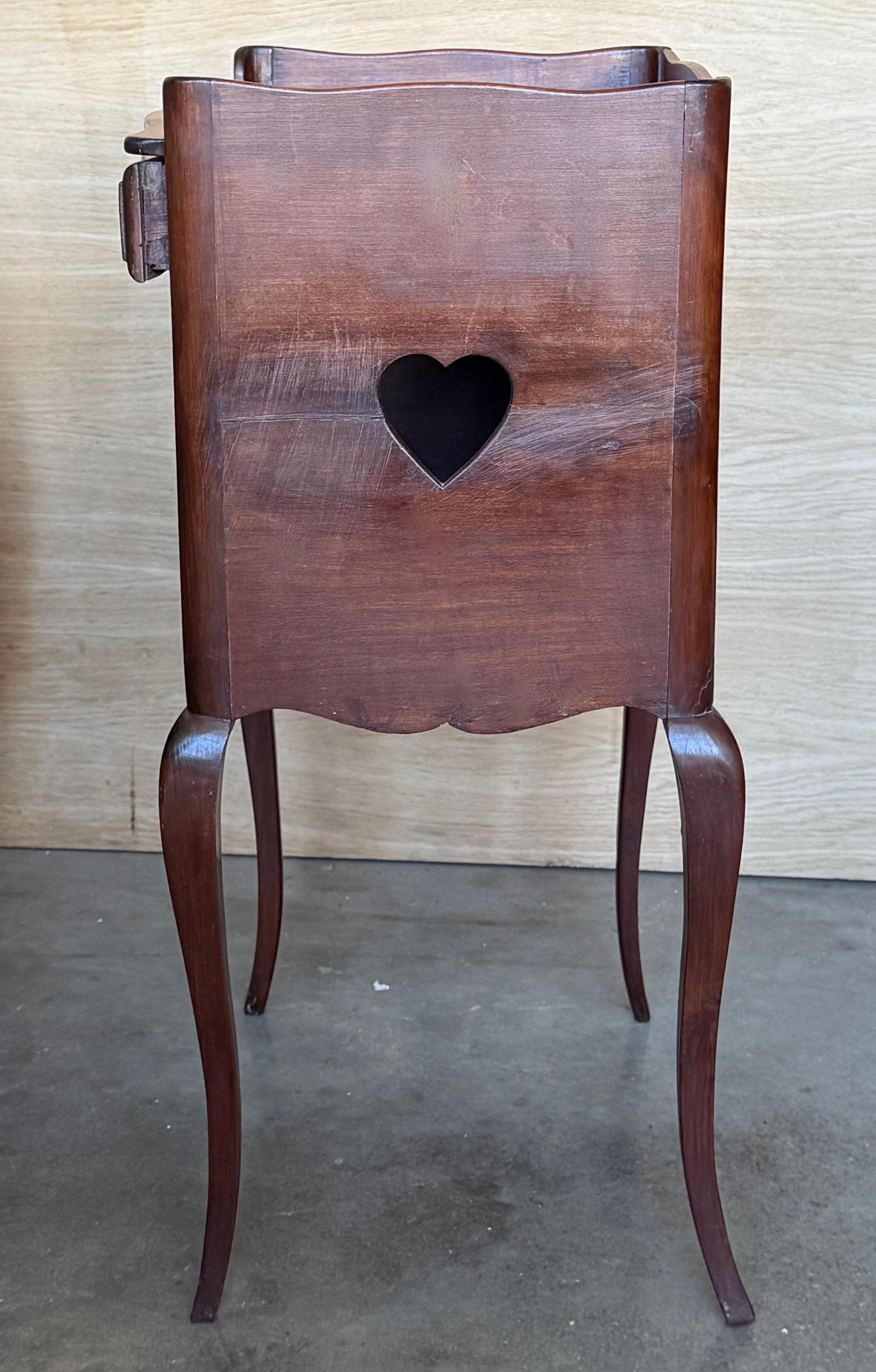 French Walnut Pair of Nightstands with Heart Open Shelf / Three Drawers For Sale 1