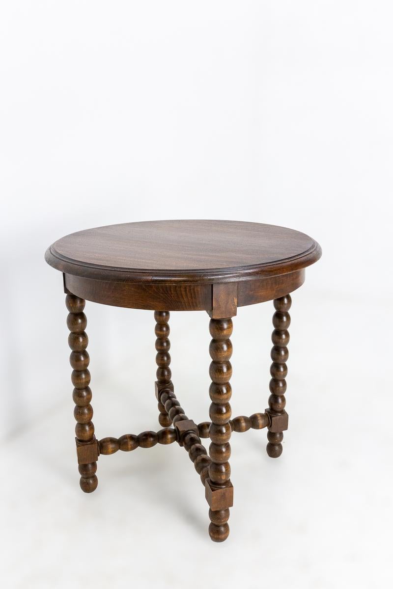 French Walnut Round Side Table or End Table Turned Legs, circa 1940 In Good Condition In Labrit, Landes