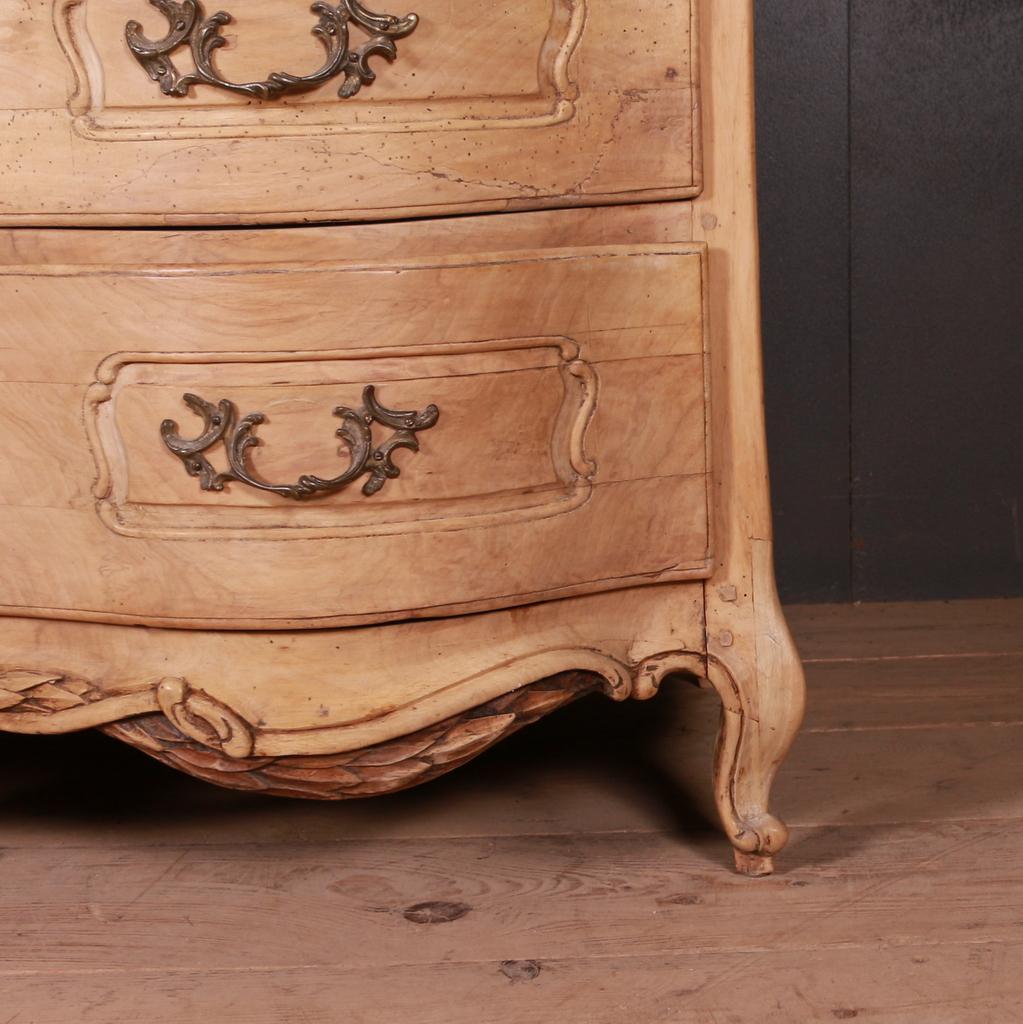 French Walnut Serpentine Commode For Sale 2