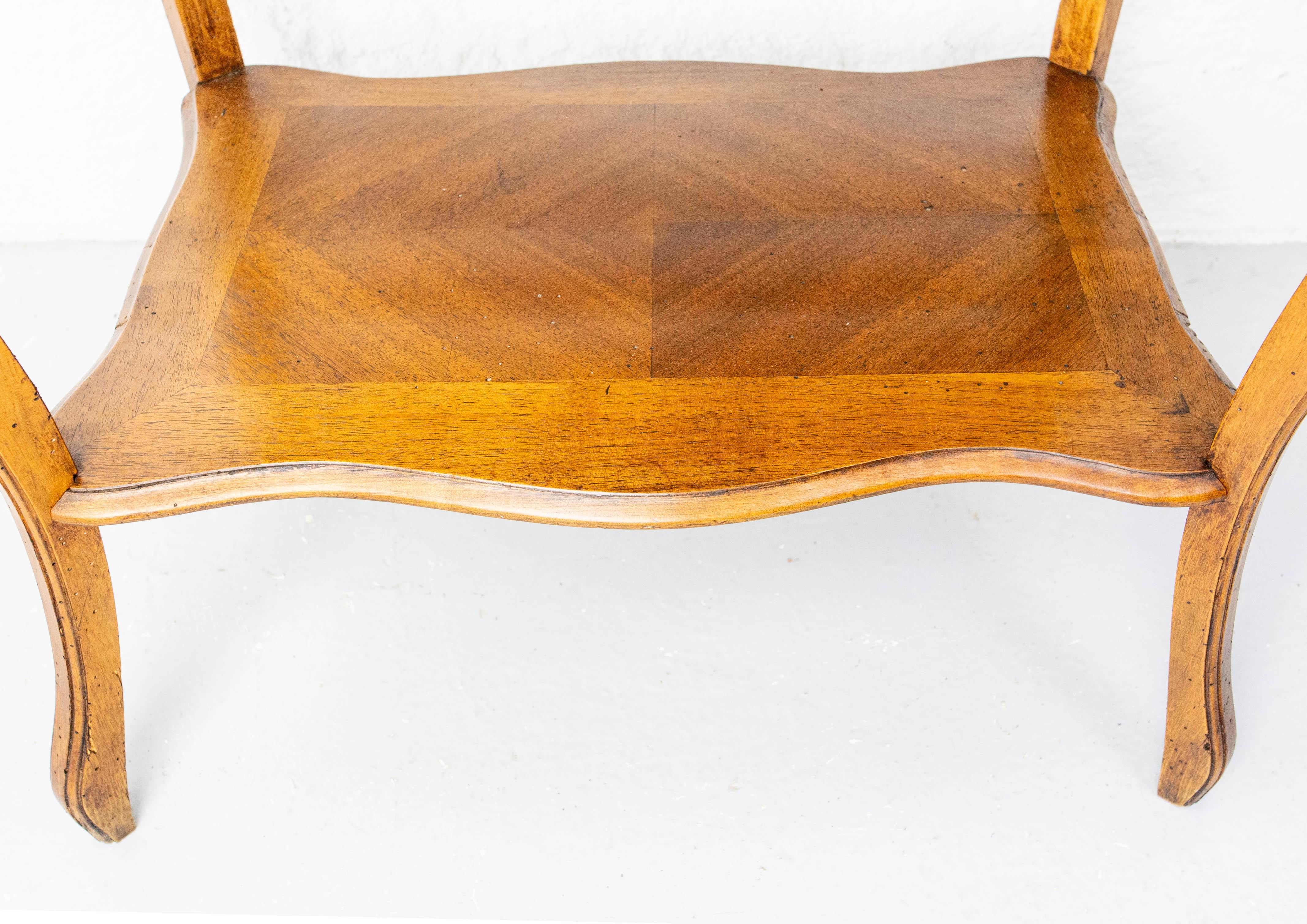 French Walnut Sewing Table in the Louis XV Style, circa 1900 For Sale 4