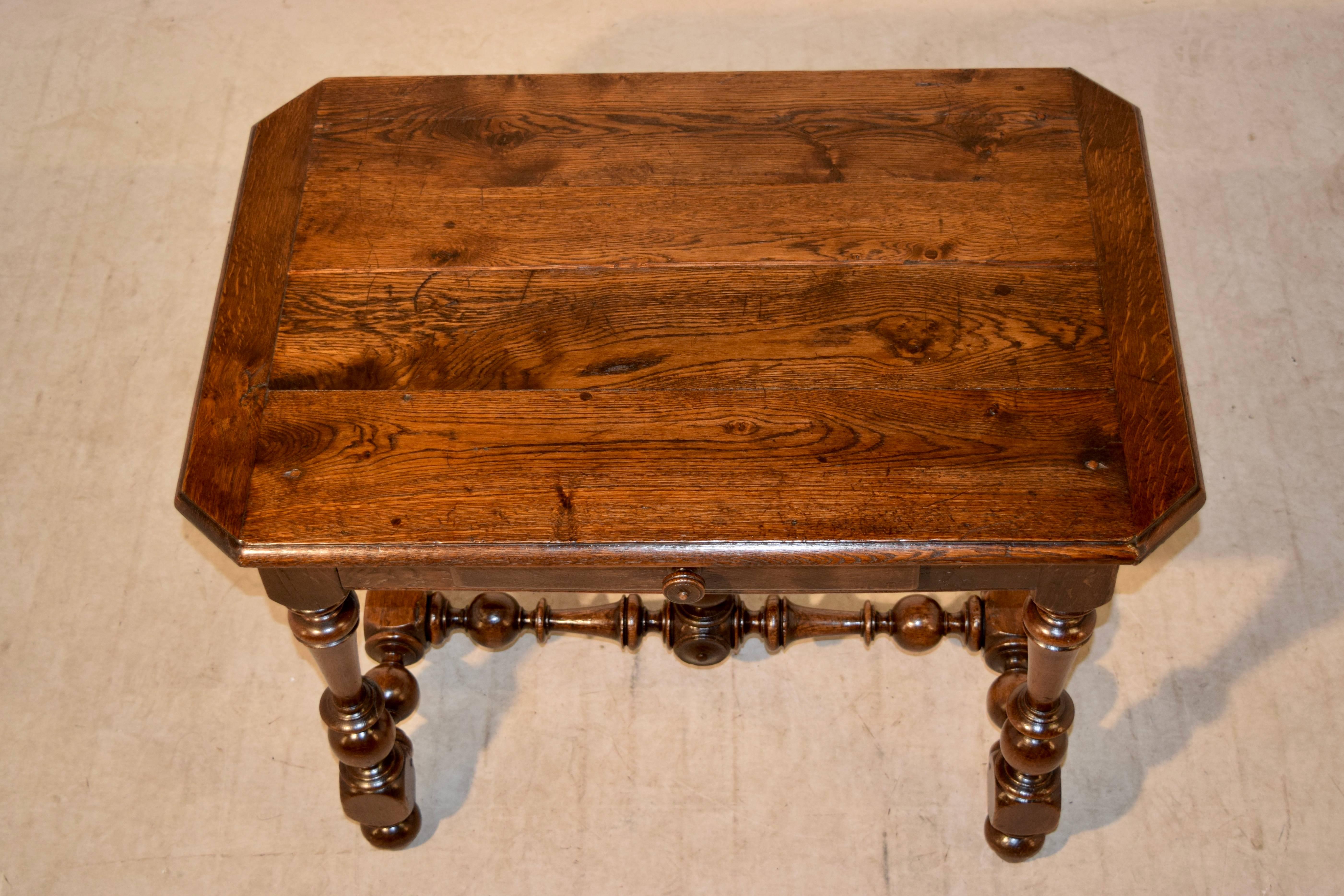 French Walnut Side Table, circa 1800 In Good Condition In High Point, NC