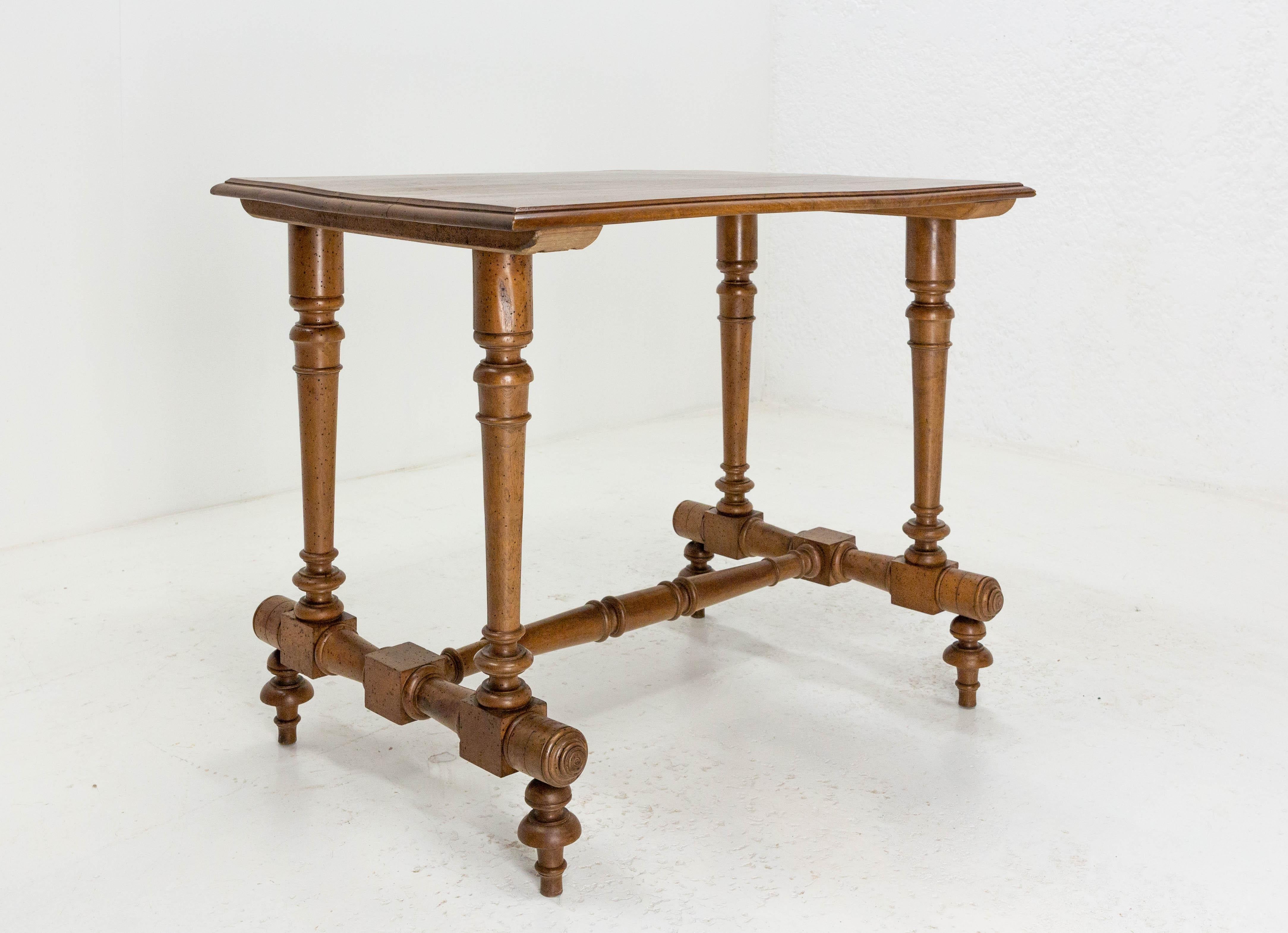 Neoclassical French Walnut Side Table or End Table Turned Legs, circa 1900