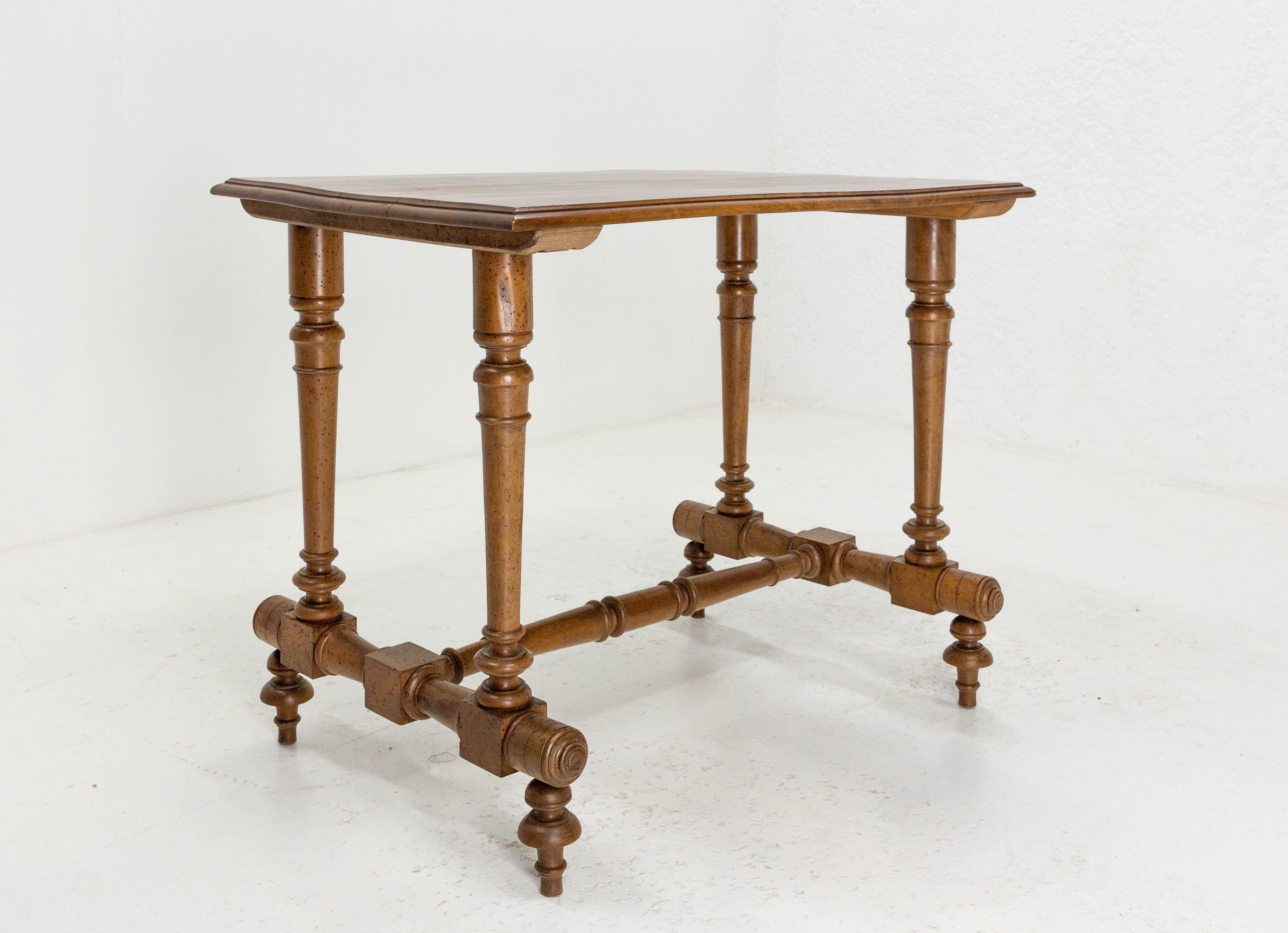 Neoclassical French Walnut Side Table or End Table Turned Legs, circa 1900 For Sale