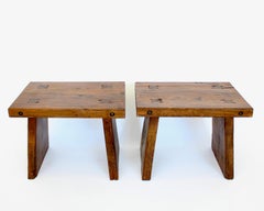 Taburetes franceses de nogal atribuidos al Atelier Marolles con espíritu wabi sabi s. XX