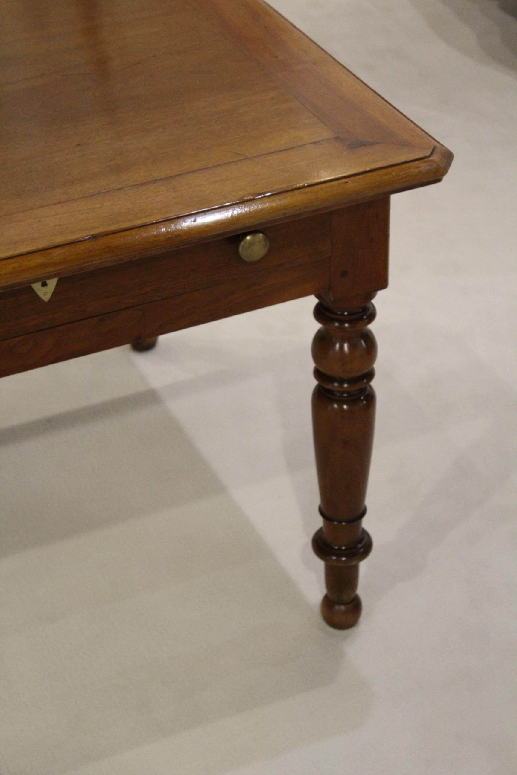 French Walnut Table with Drawers For Sale 8