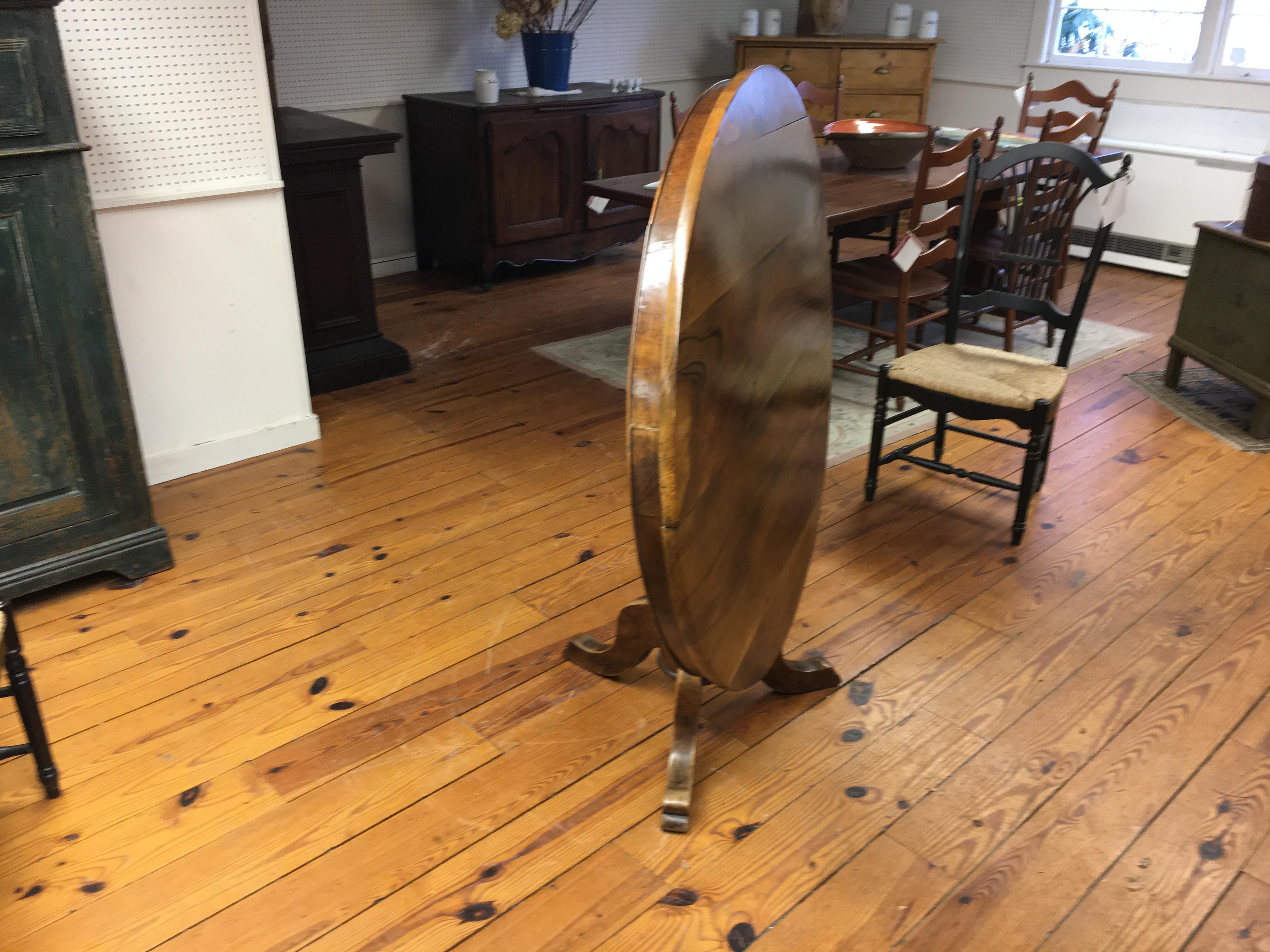 Mid-19th Century French Walnut Tilt Top Round Table