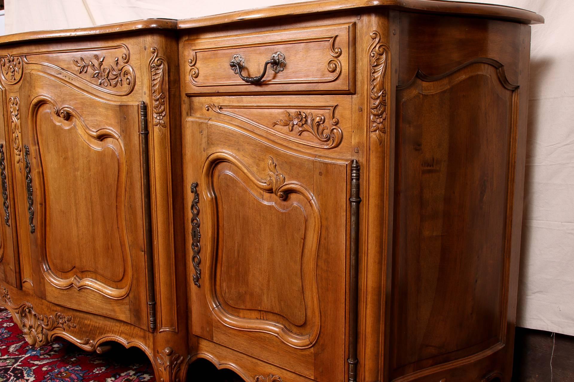 French Walnut Triple Enfilade For Sale 3
