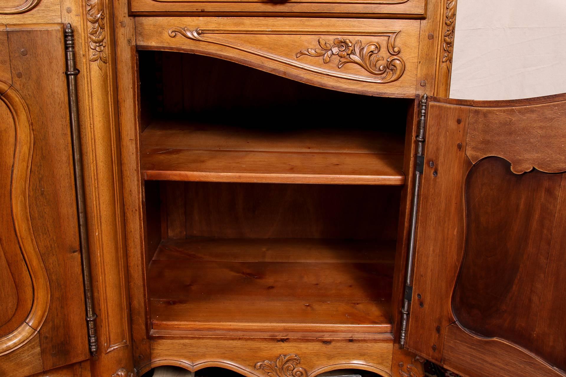 20th Century French Walnut Triple Enfilade For Sale