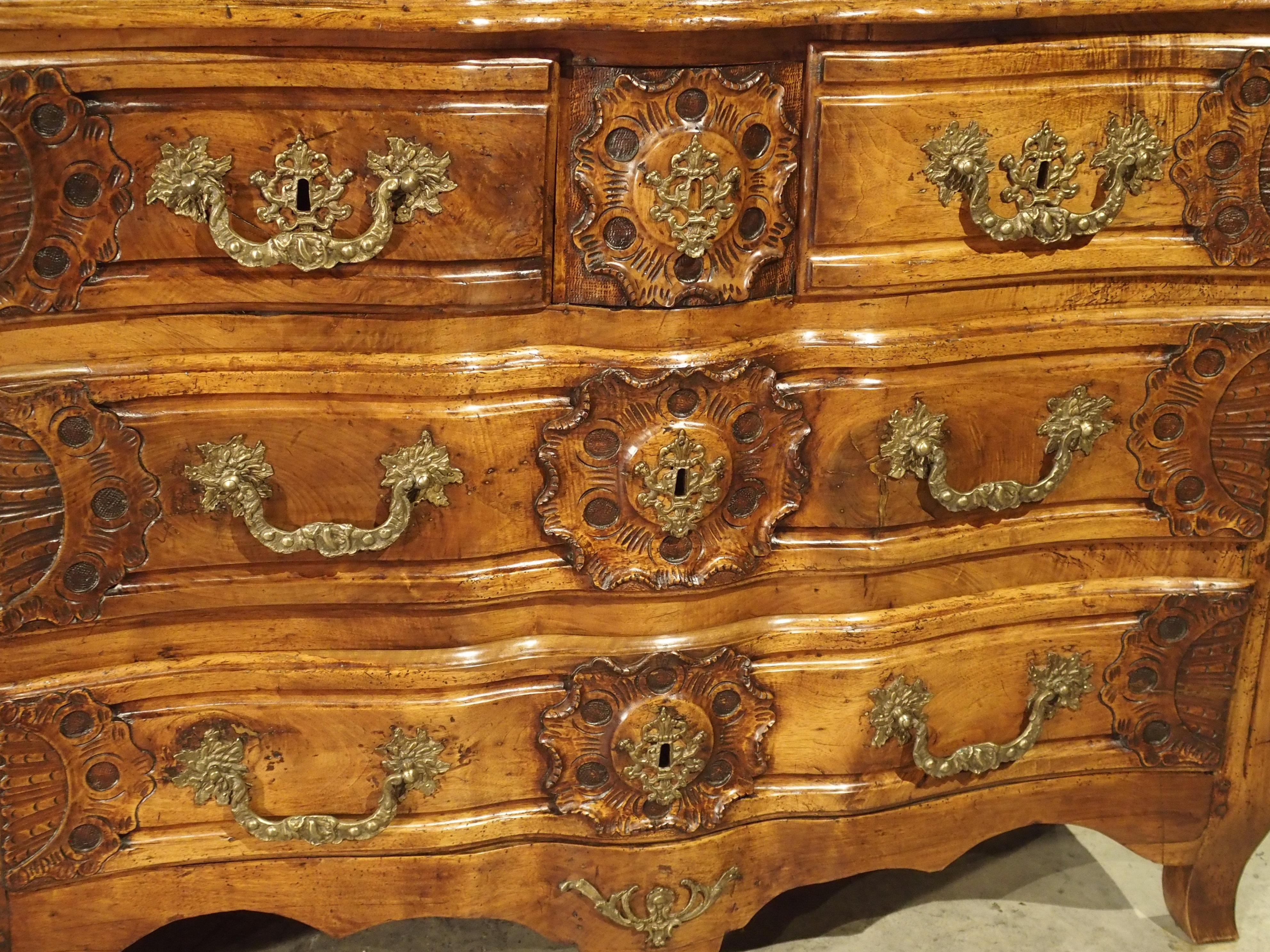 French Walnut Wood Commode from Lyon, circa 1750 5