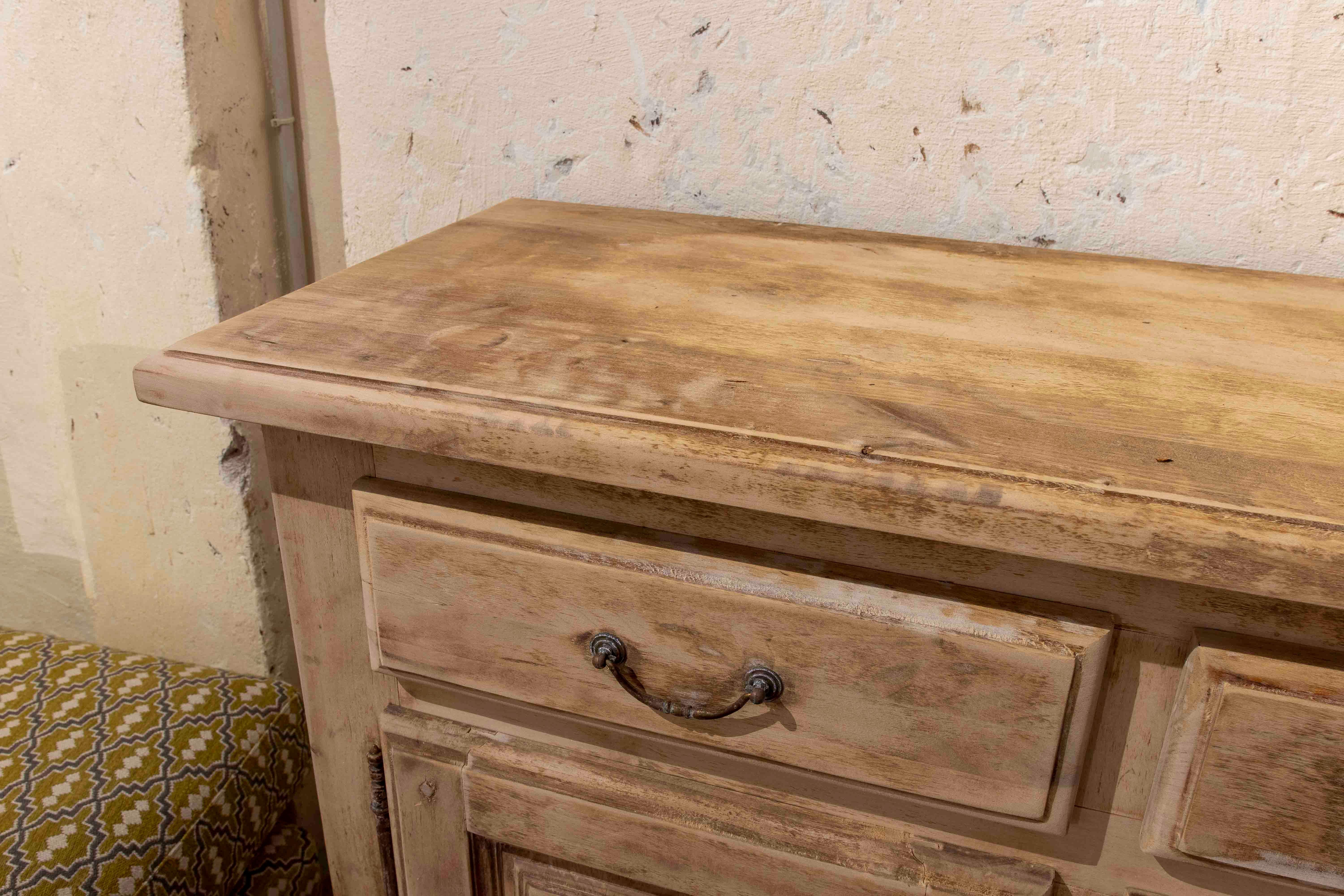 French Washed Wood Sideboard with Drawers and Doors In Good Condition In Marbella, ES