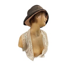 Weibliche Büste „WAX“ aus Glas mit Glasaugen, Frankreich