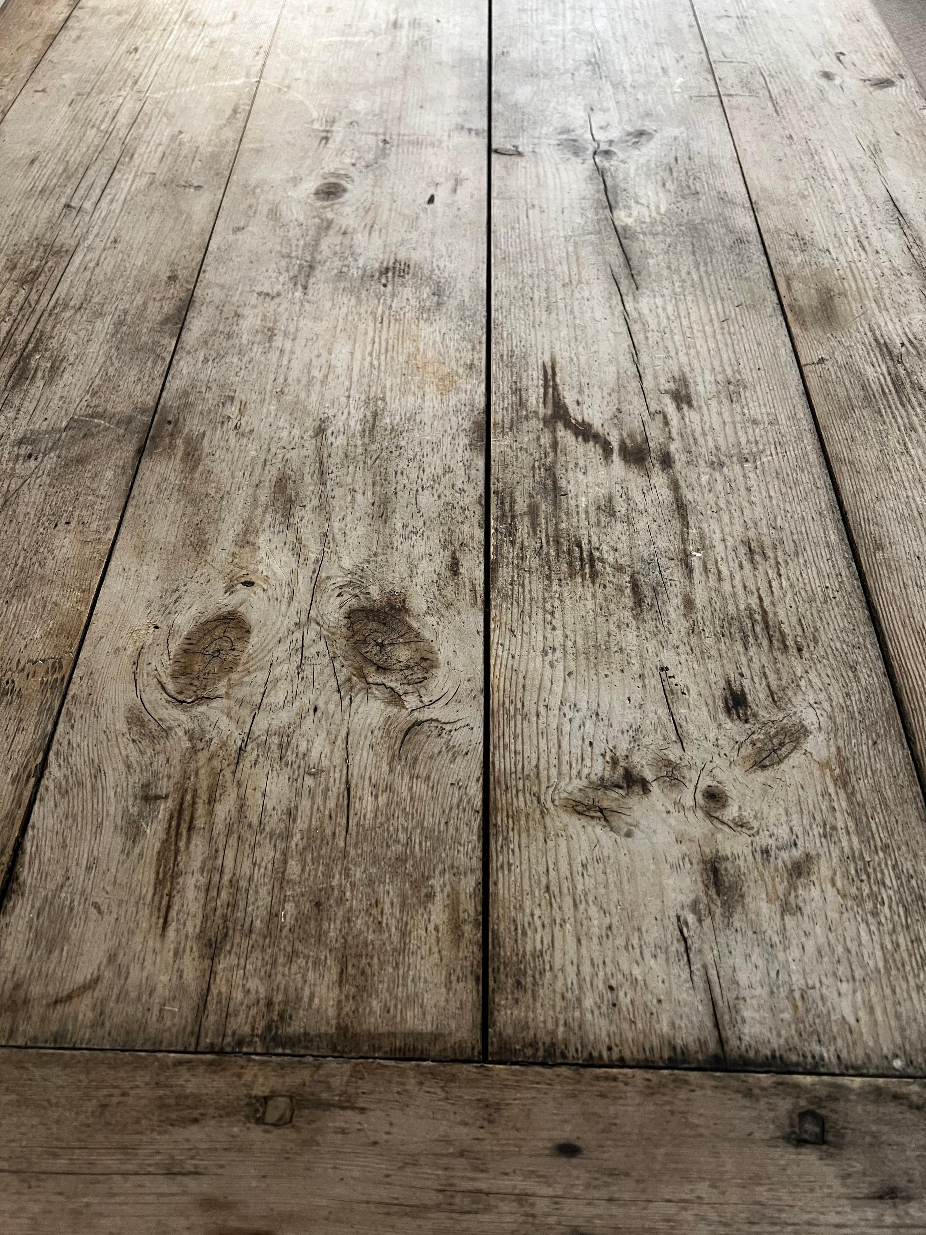 French Weathered Oak Dining Table 1
