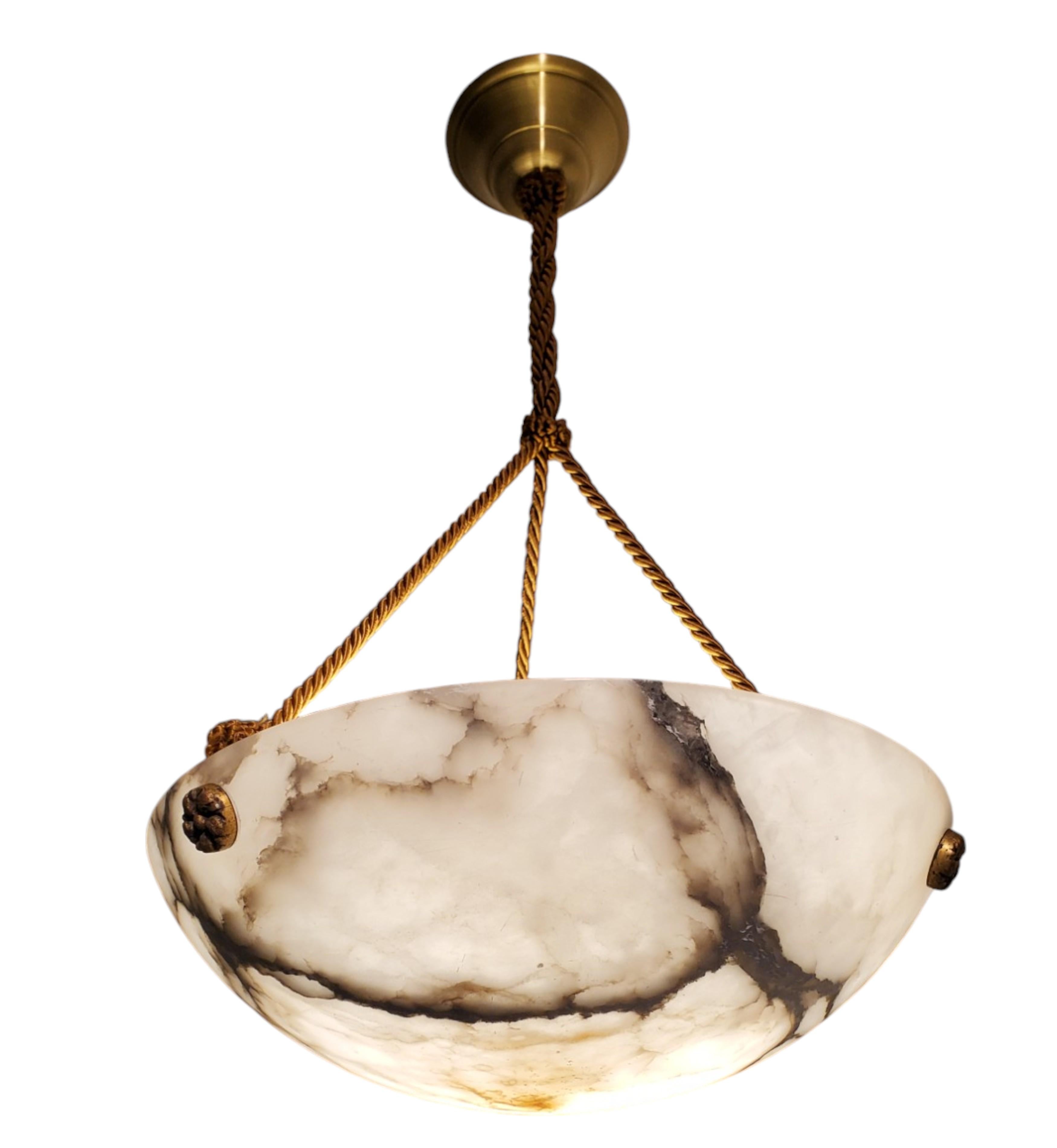 French white and grey veined original alabaster coupe w/ gold cord For Sale 5
