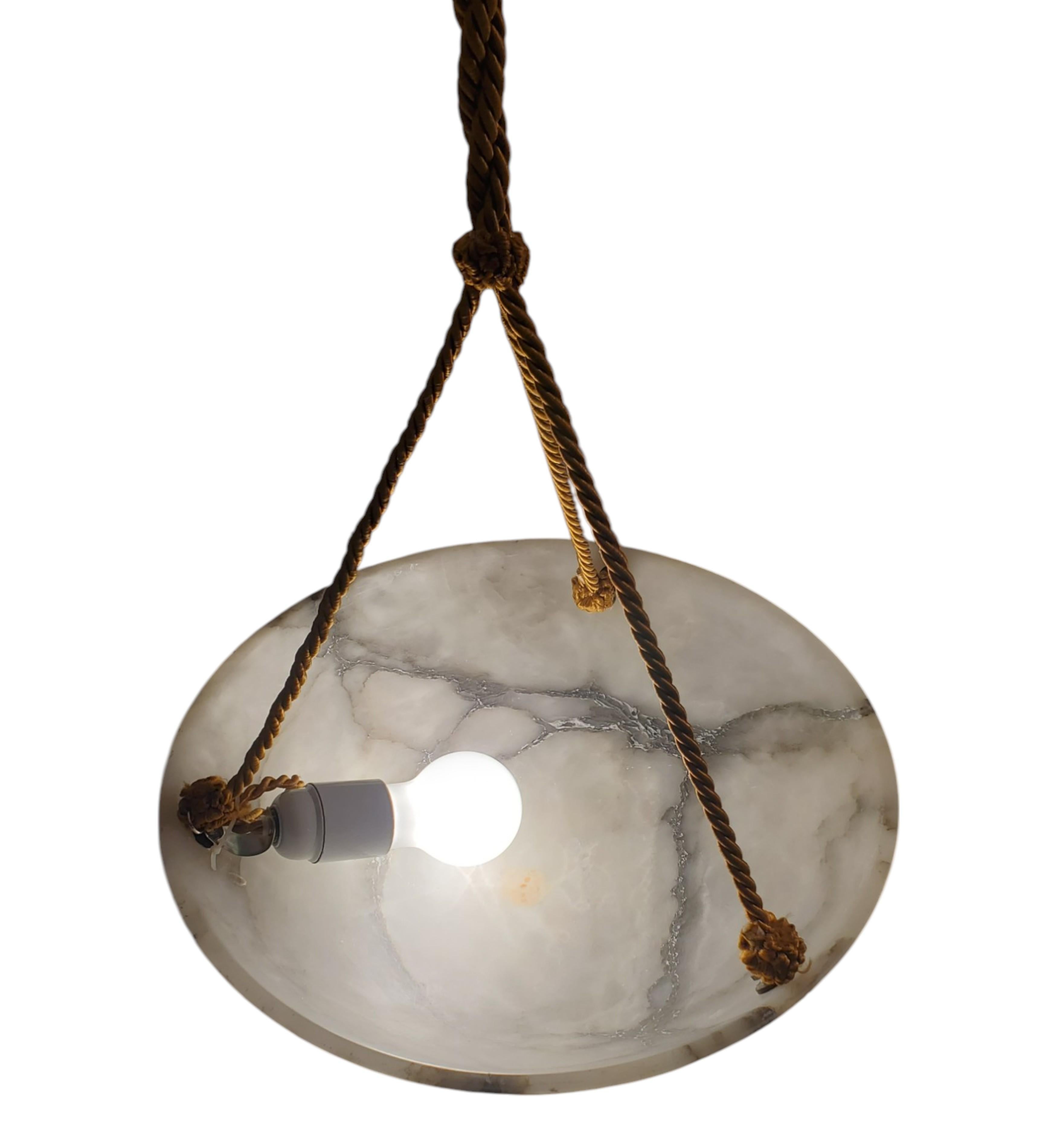 French white and grey veined original alabaster coupe w/ gold cord For Sale 9