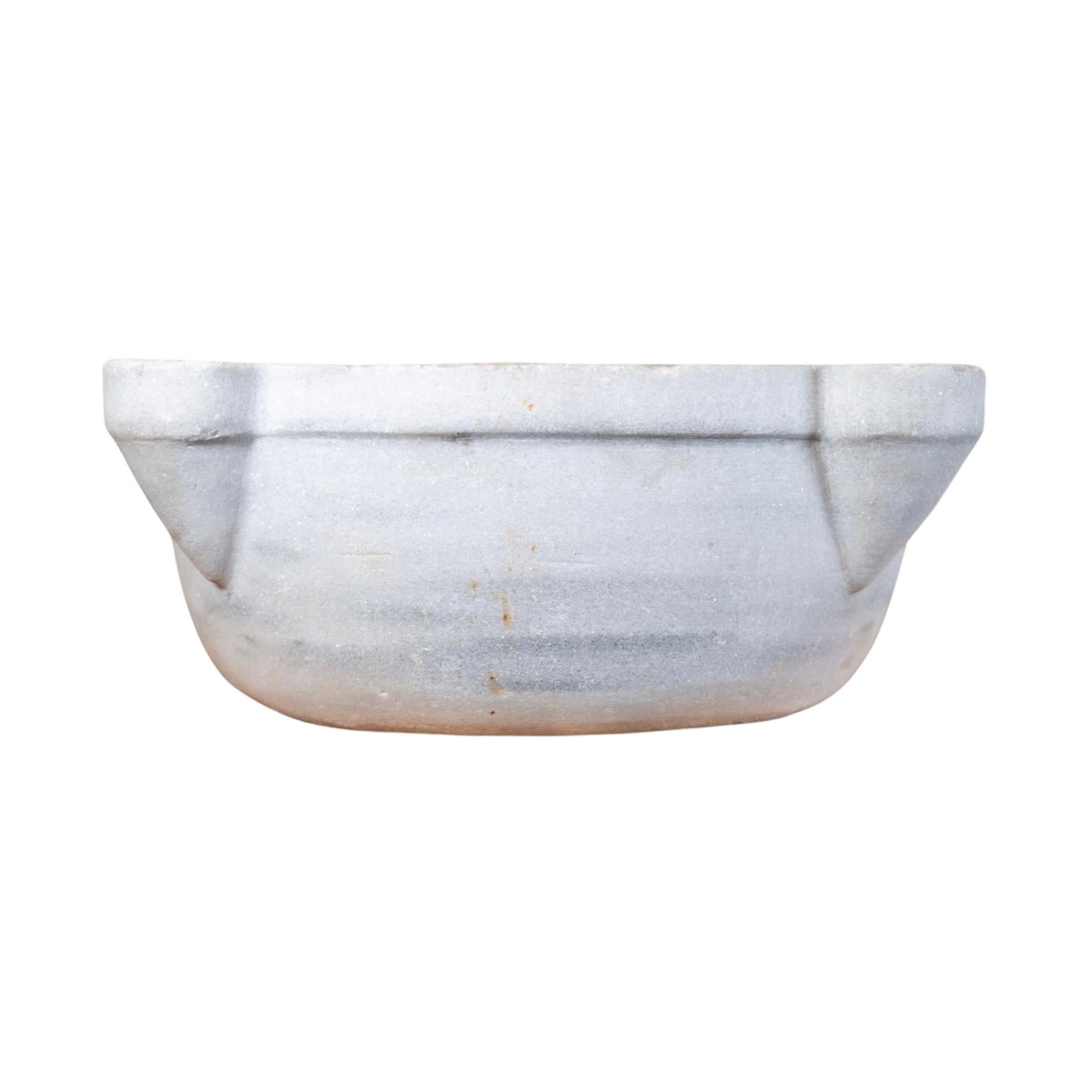 18th Century and Earlier French White Carrara Marble Sink For Sale
