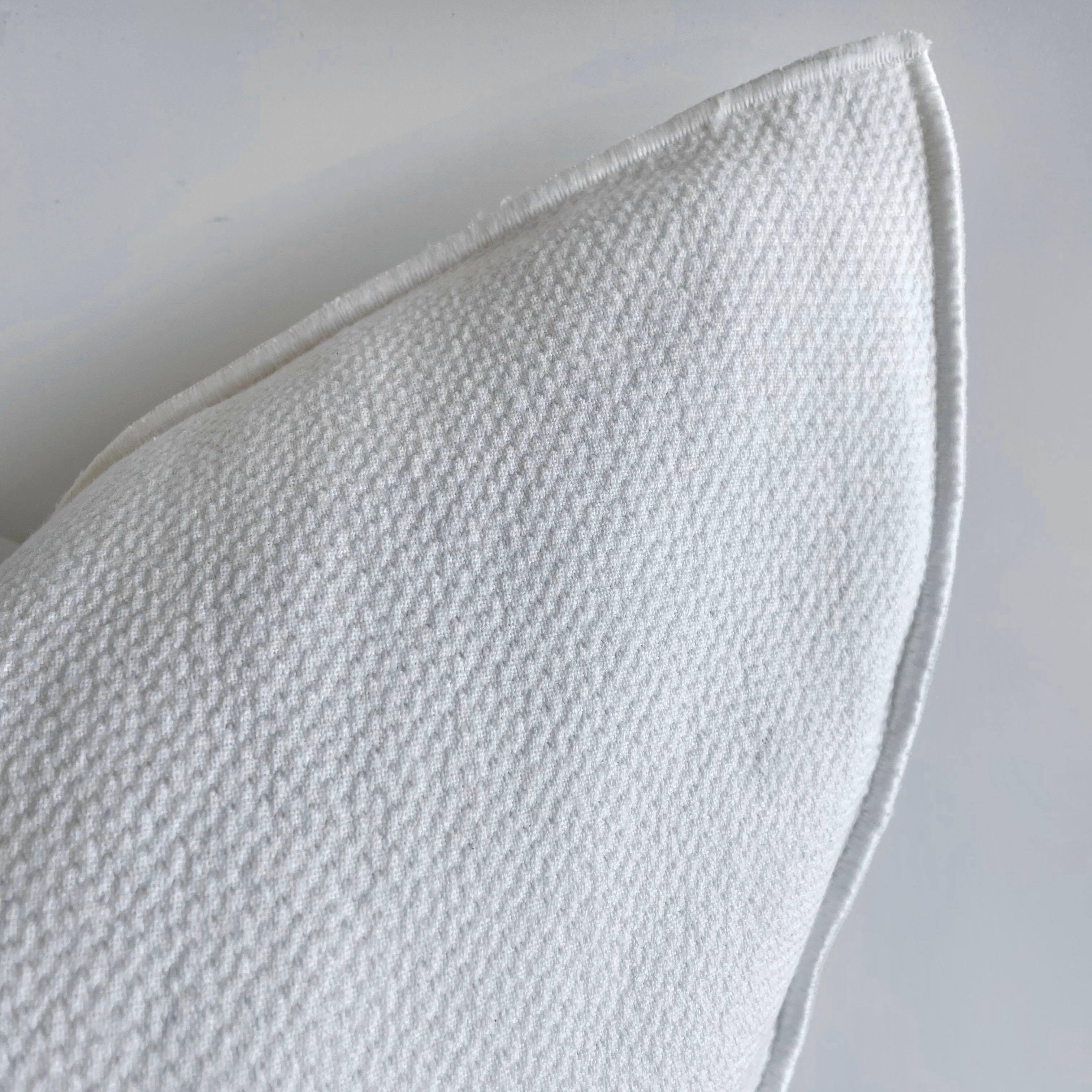 Custom linen blend accent pillow with down insert
Color: White
A pretty copper/brown colored nubby style pillow with a stitched edge, metal zipper closure.
Size 22
