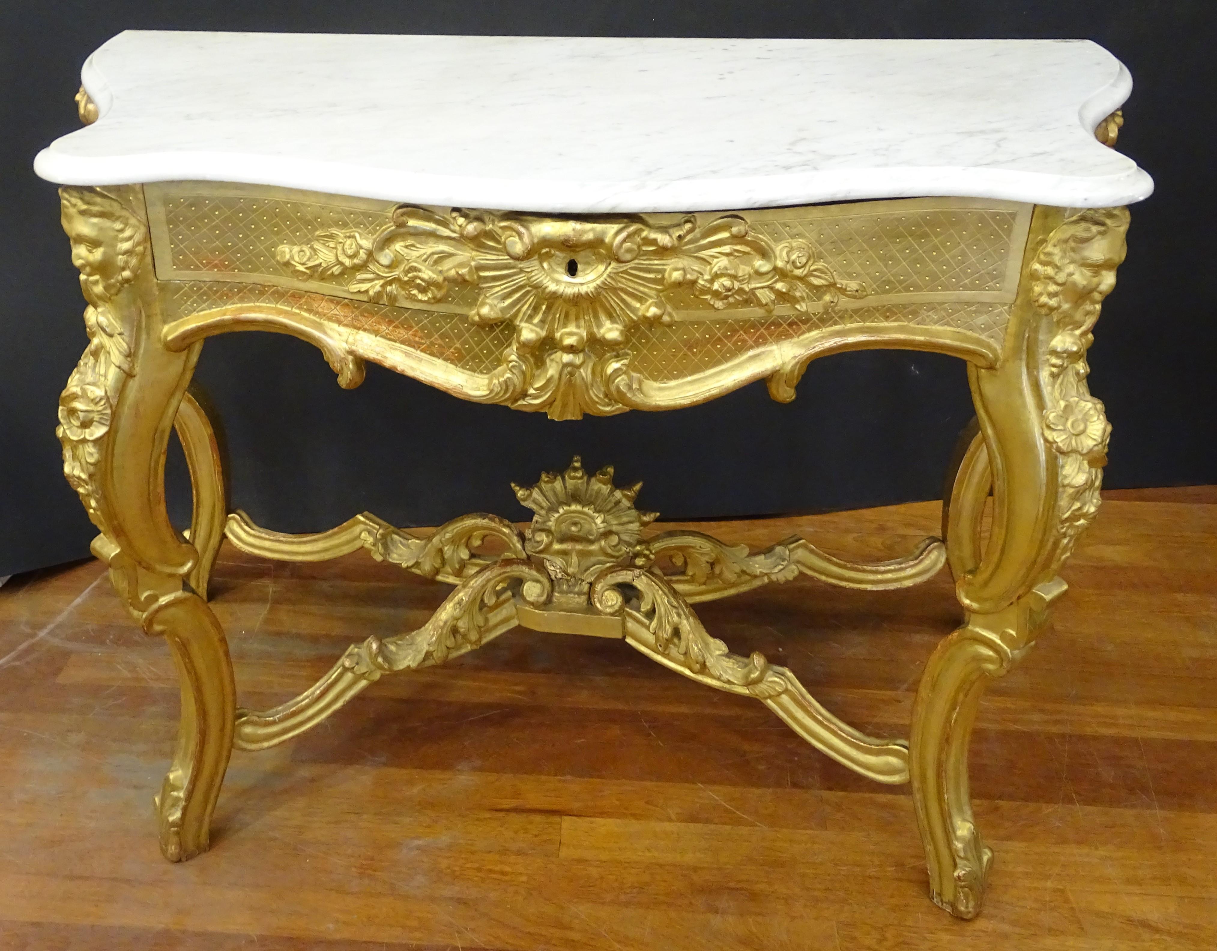 Französische Konsole aus geschnitztem und vergoldetem Holz in weißem Marmor und vergoldetem Holz, Napoleon III (Napoleon III.) im Angebot