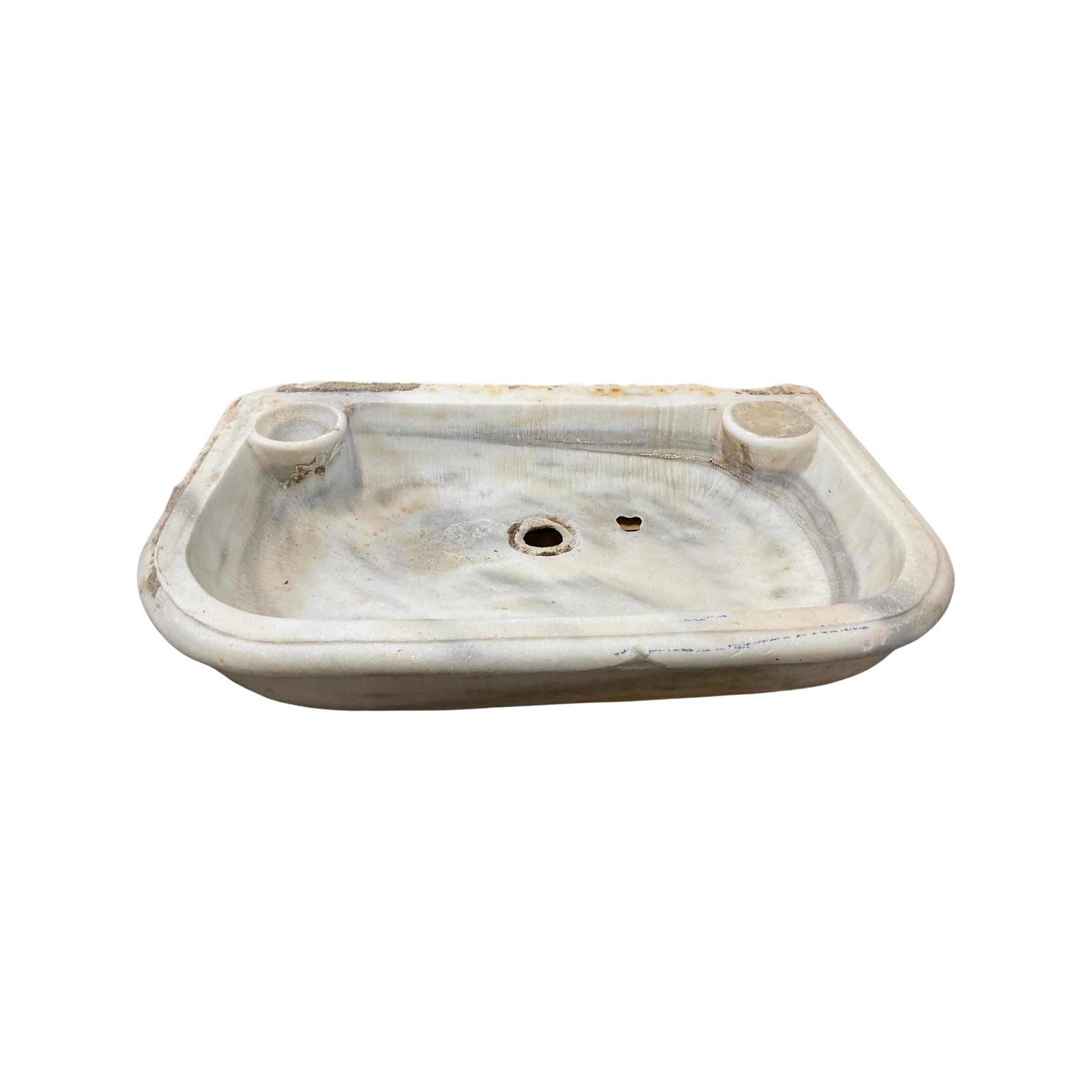 18th Century and Earlier French White Marble Sink For Sale