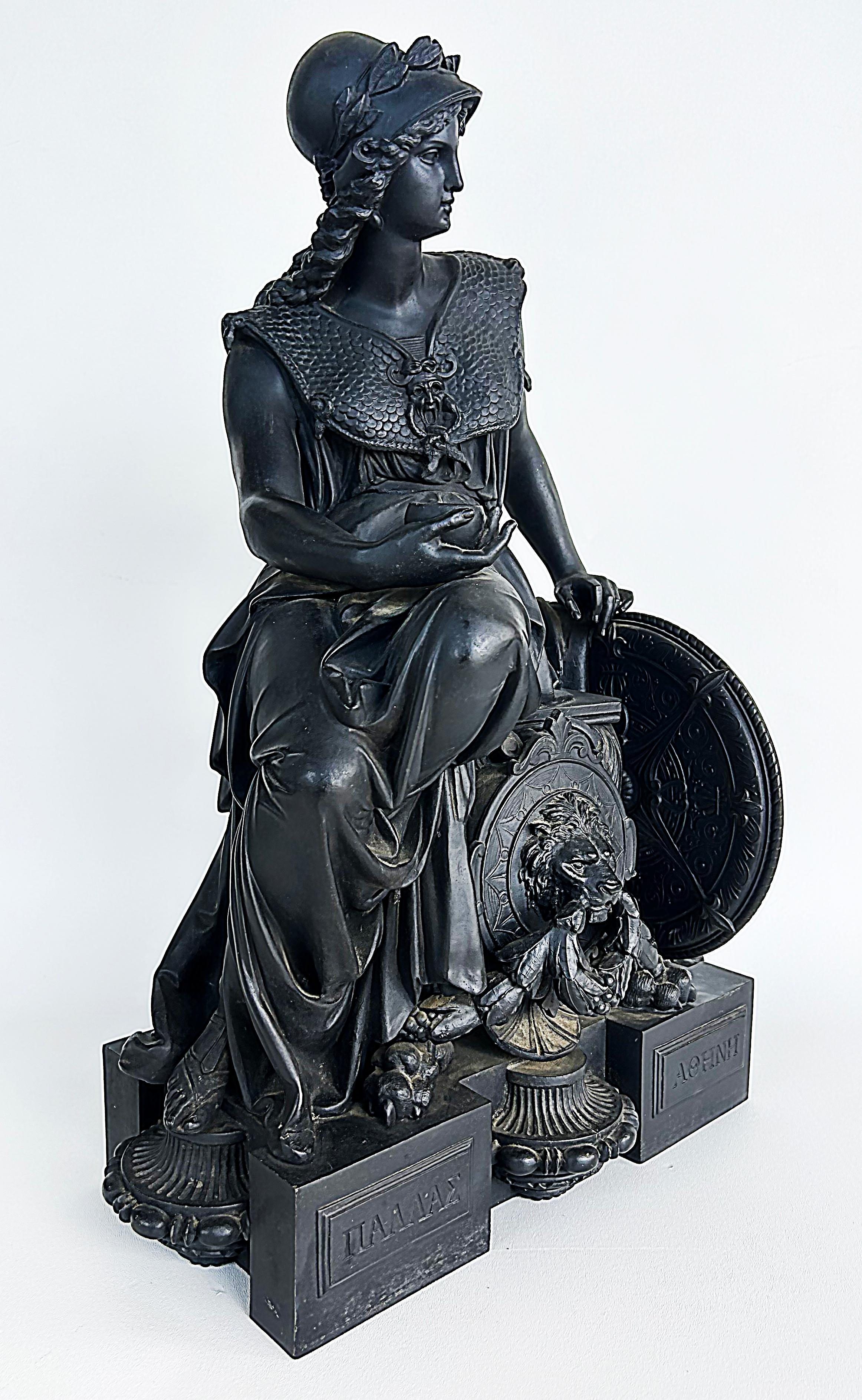 Sculpture française en métal blanc représentant Minerva, la déesse romaine de la sagesse en vente 1