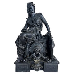 Sculpture française en métal blanc représentant Minerva, la déesse romaine de la sagesse