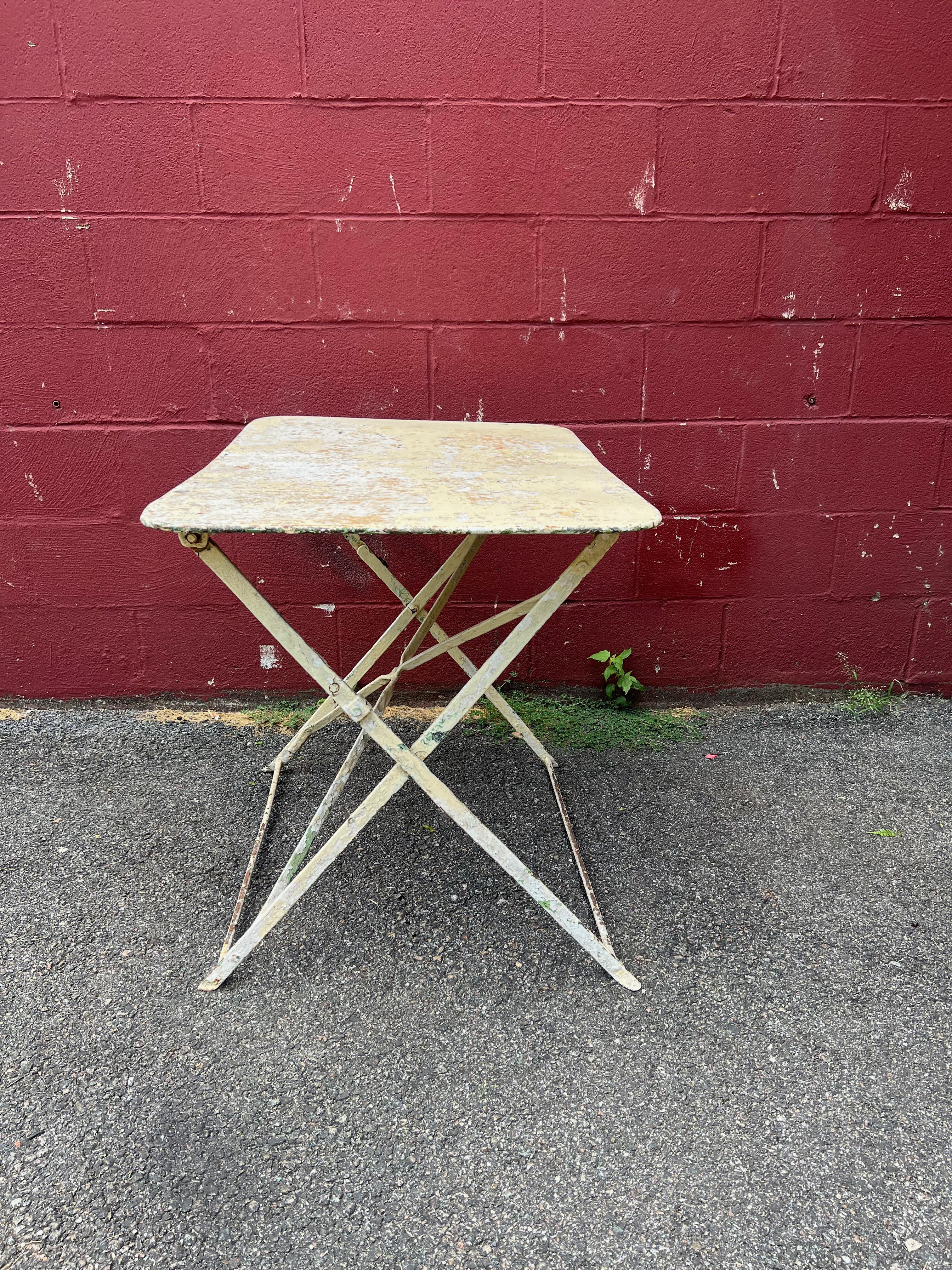 French White Painted Folding Garden Table In Distressed Condition In Buchanan, NY