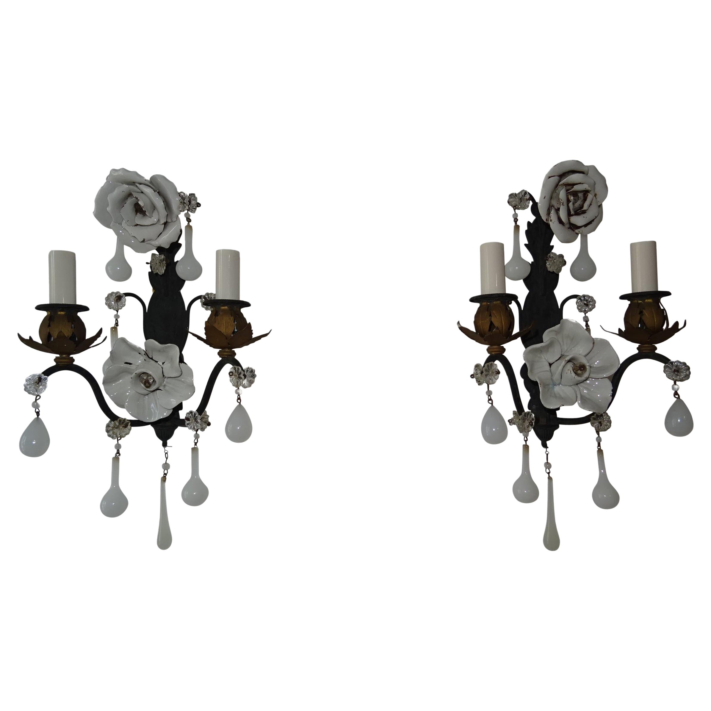 Appliques en bronze de Murano à gouttes d'opaline et fleur de rose blanche, circa 1920 en vente