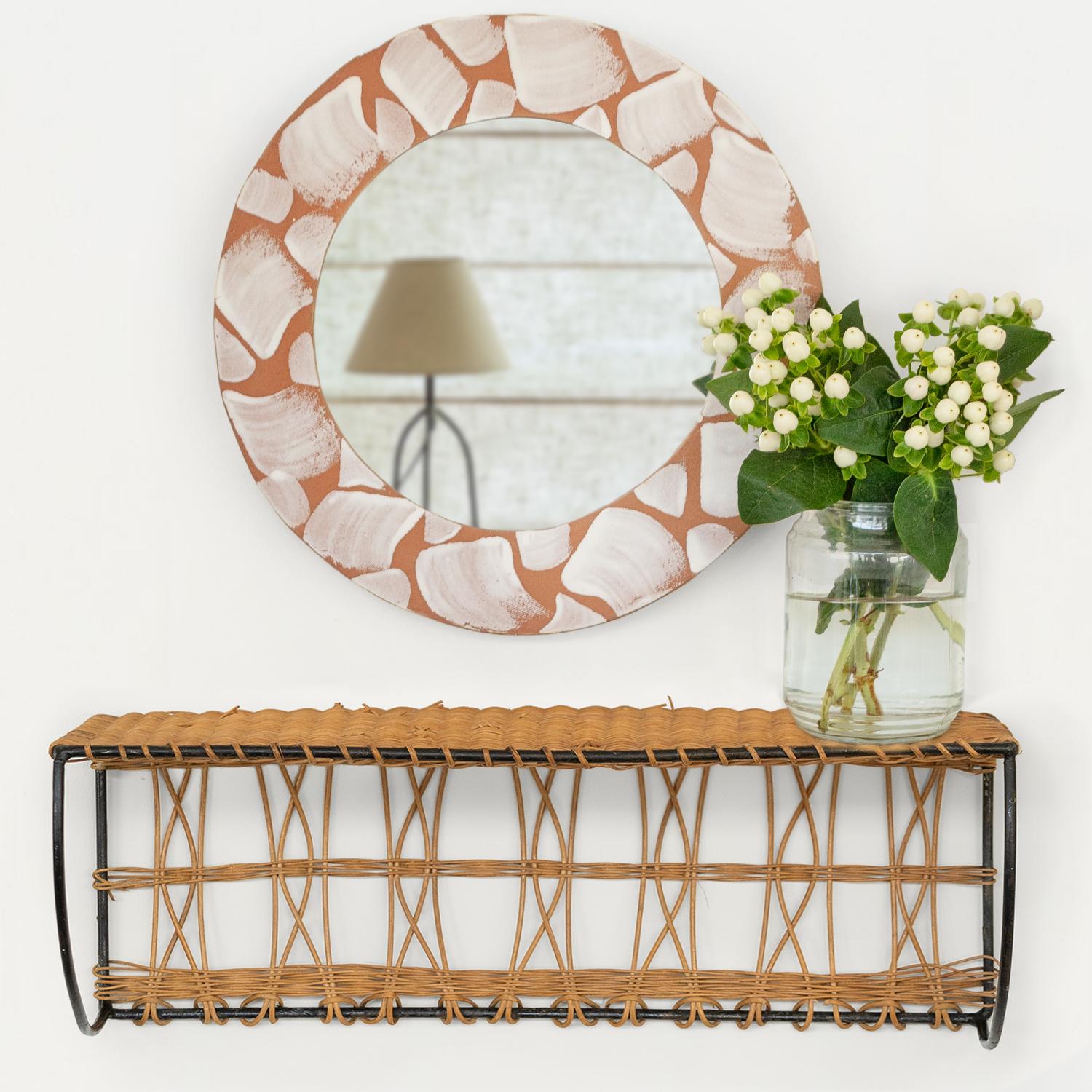 French Wicker and Iron Wall Shelf In Good Condition For Sale In Los Angeles, CA