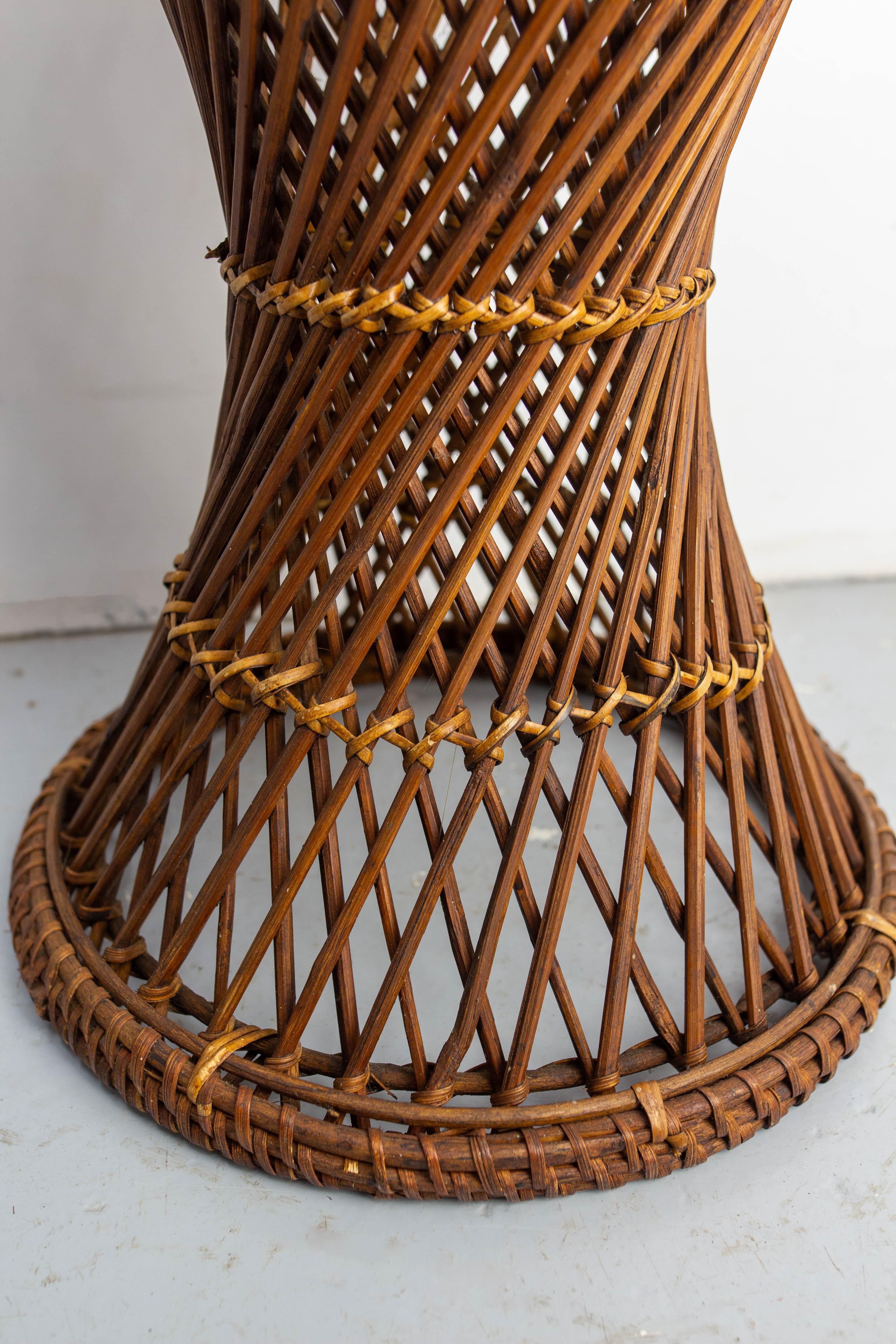 Sgabello Diabolo francese in vimini, circa 1970 in vendita 2