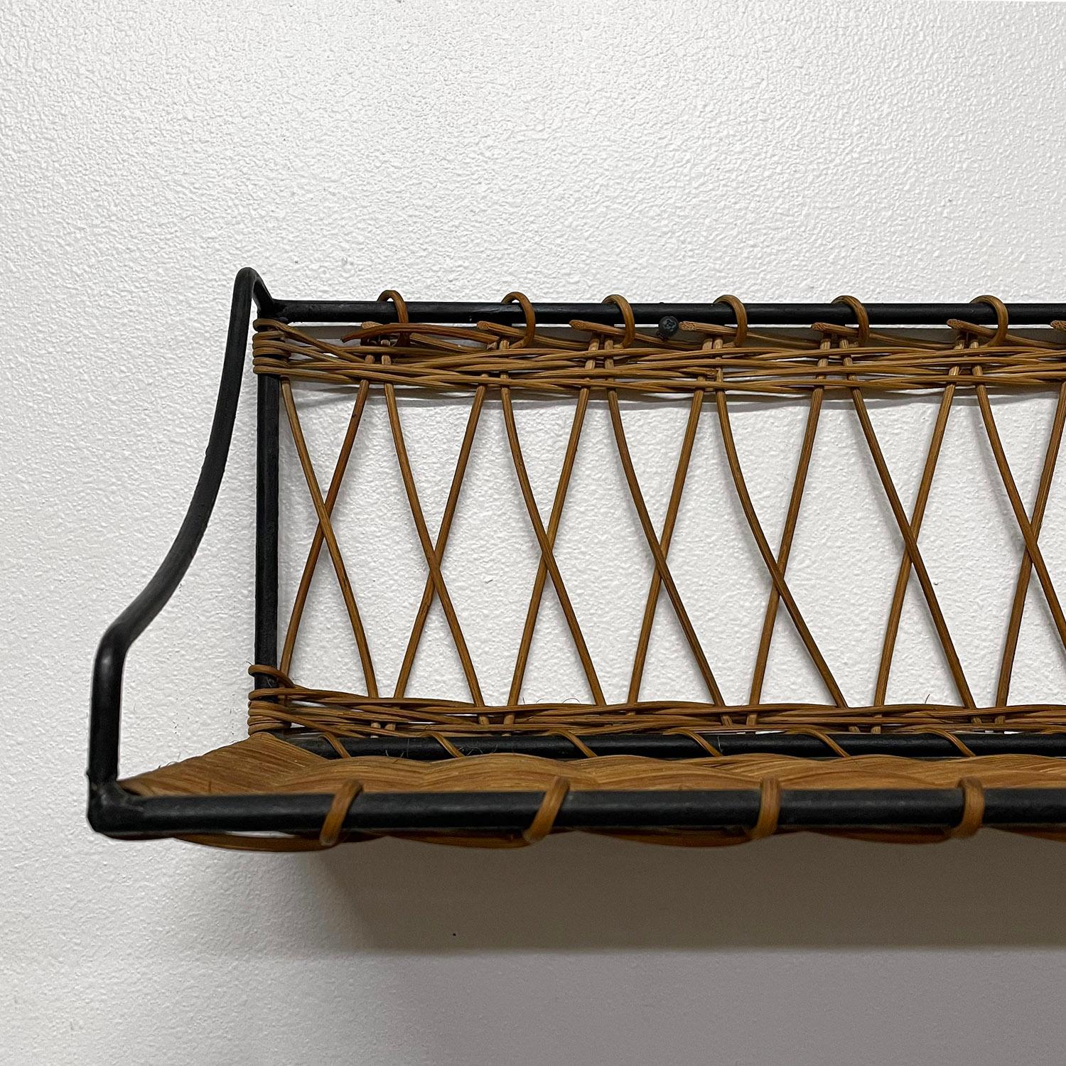 French Wicker & Iron Shelf In Good Condition For Sale In Los Angeles, CA