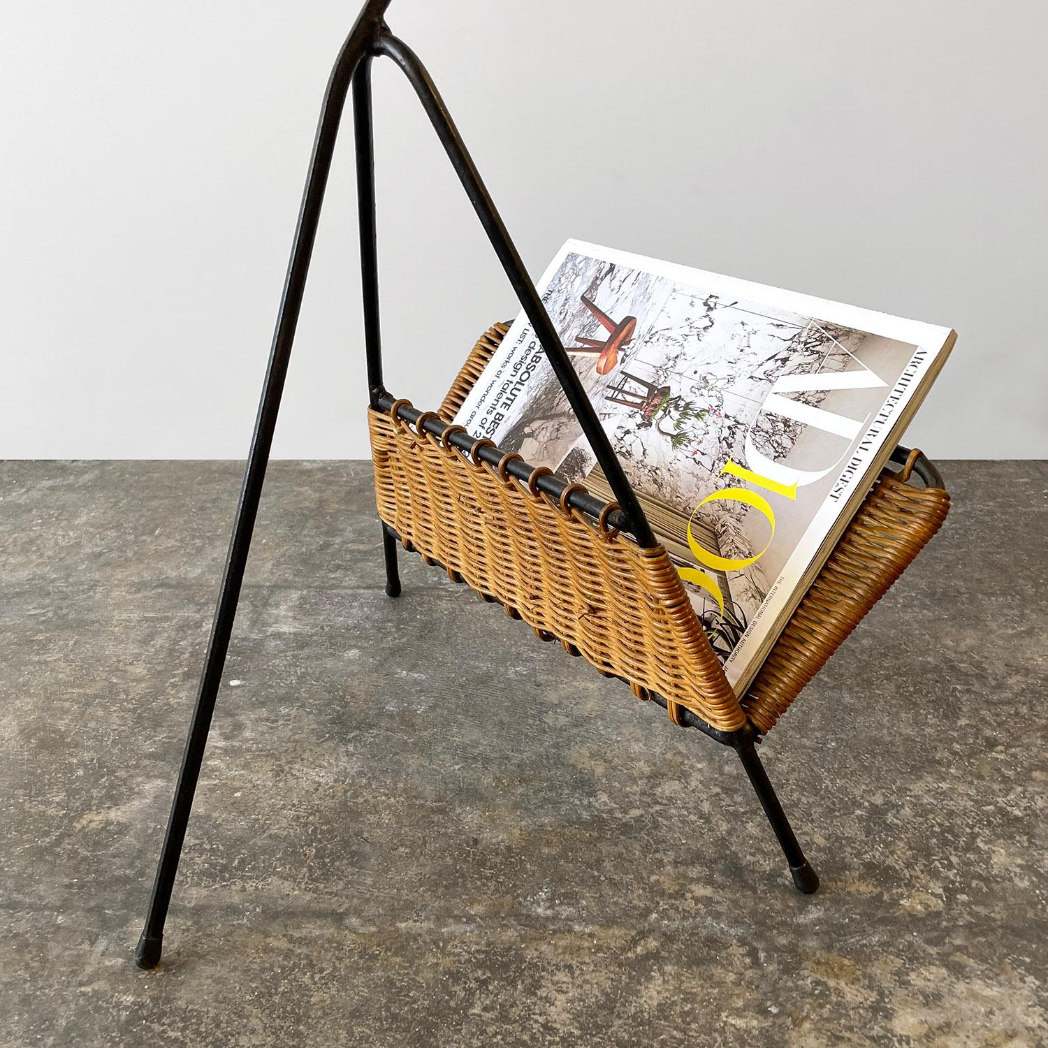 French Wicker & Iron Standing Ashtray Catchall with Magazine Holder In Good Condition For Sale In Los Angeles, CA