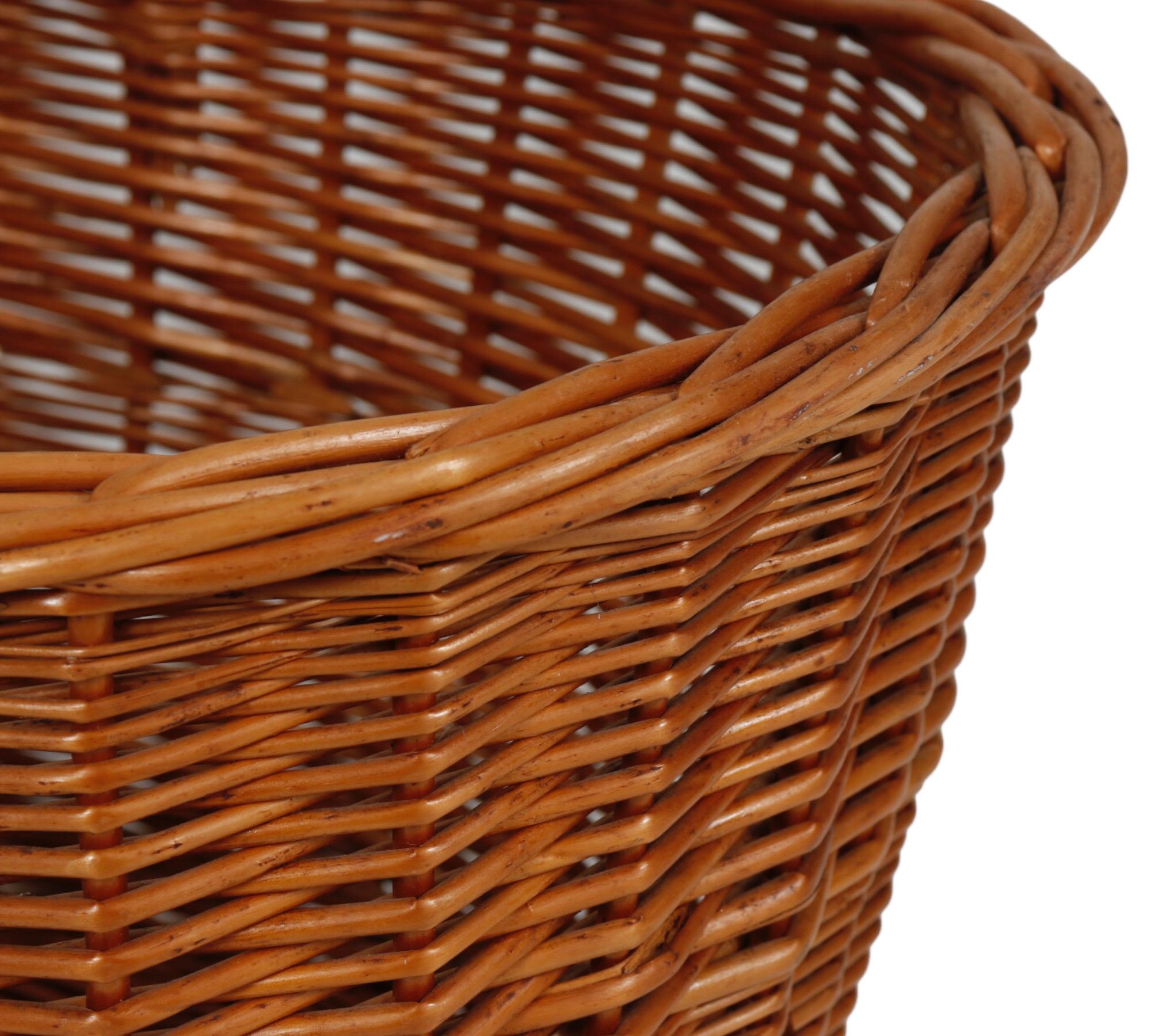 French Wicker Shopping Basket For Sale 1