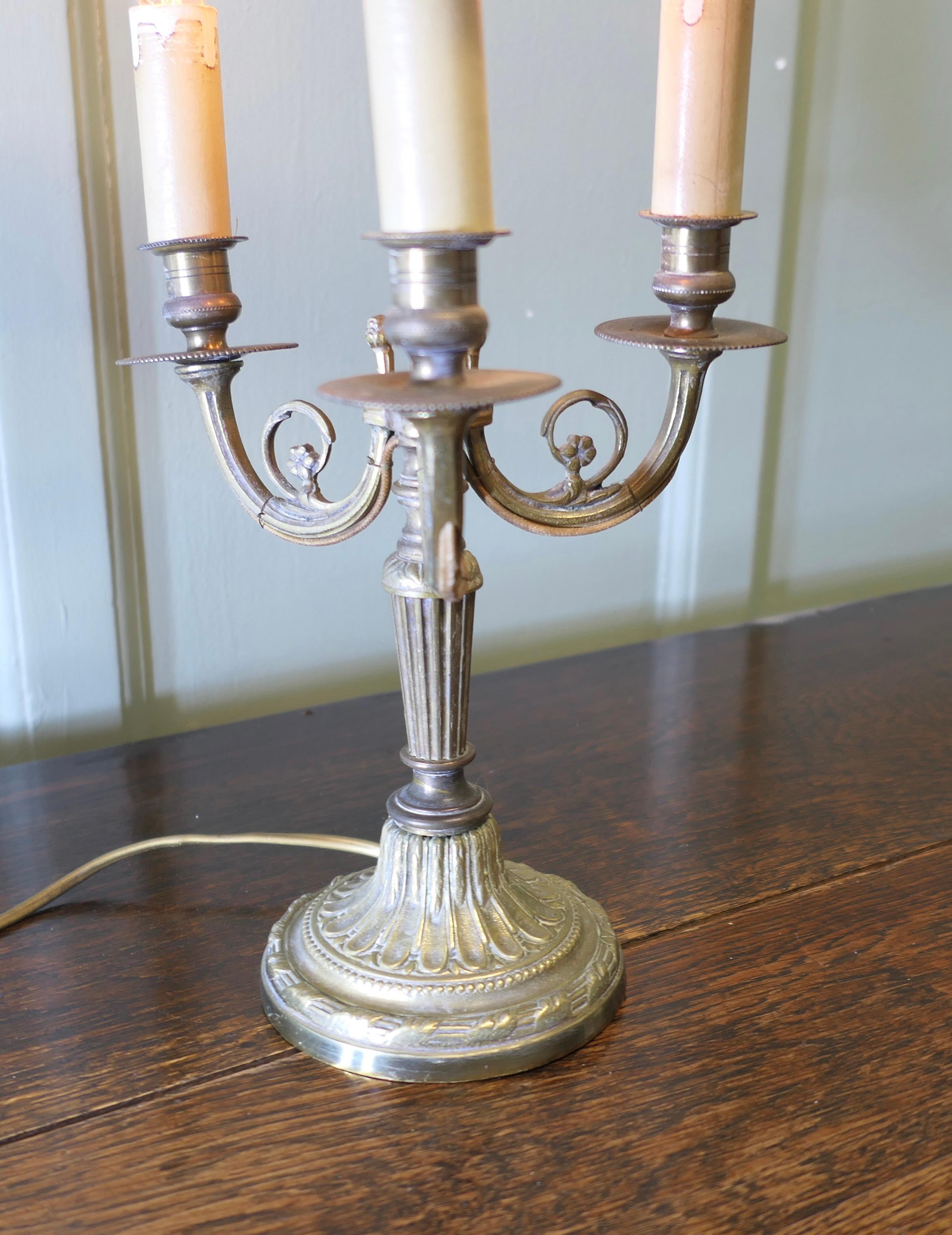 Early 20th Century French Wine and Gold Toleware and Brass Triple Desk Lamp  A lovely piece For Sale