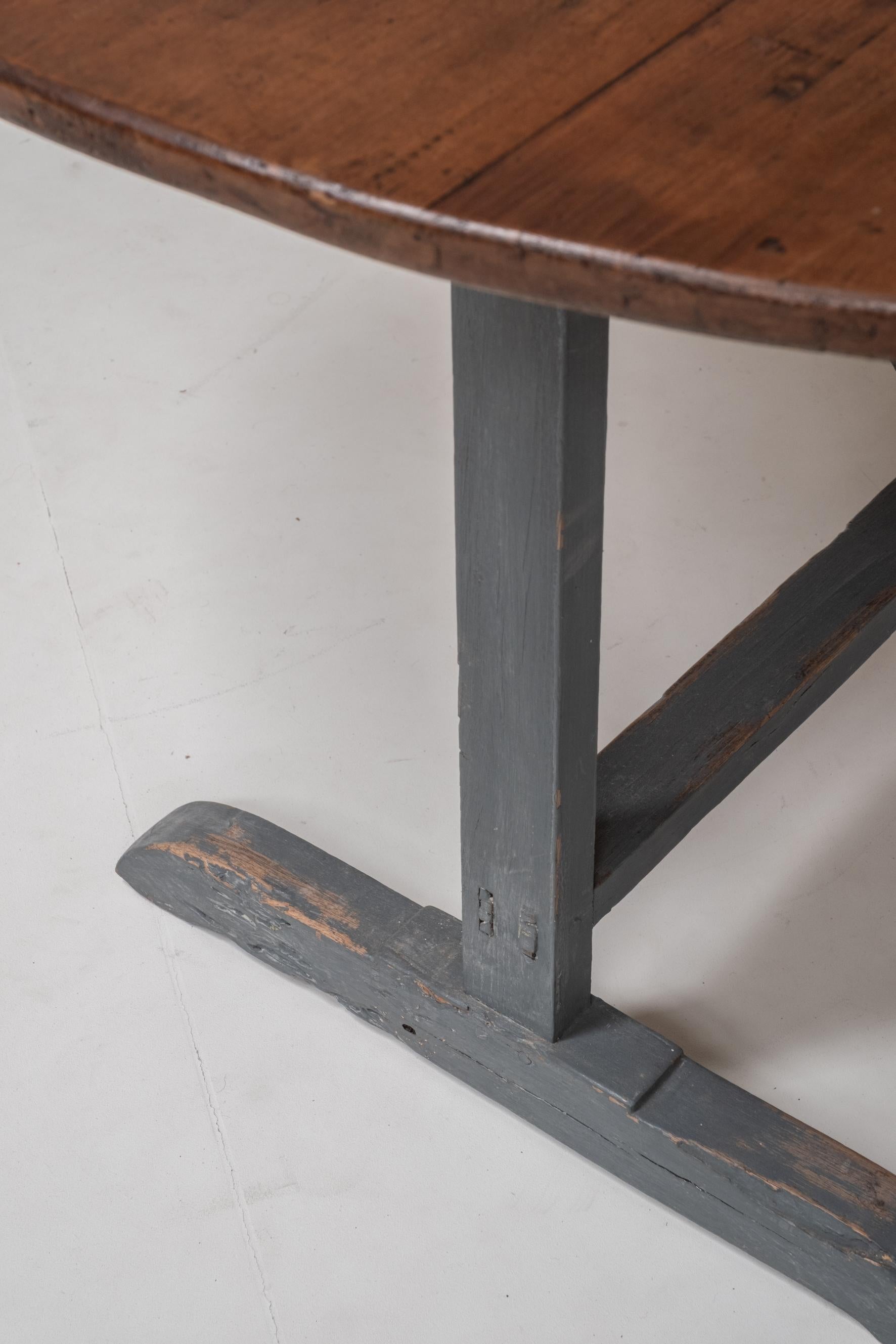 Bois French wine table, 1950s en vente