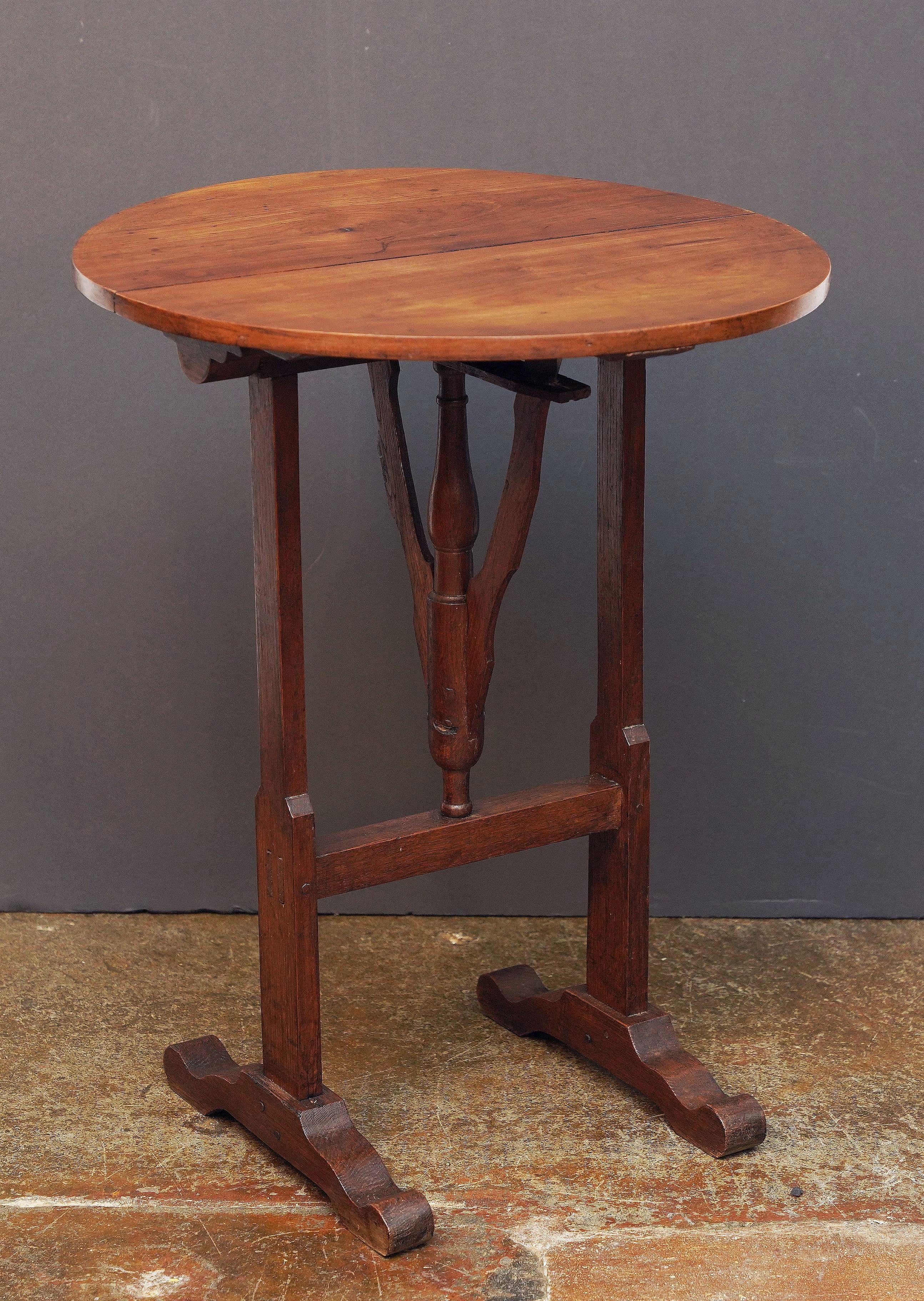 Country French Wine Tasting Vendange Tilt-Top Table of Cherry and Chestnut