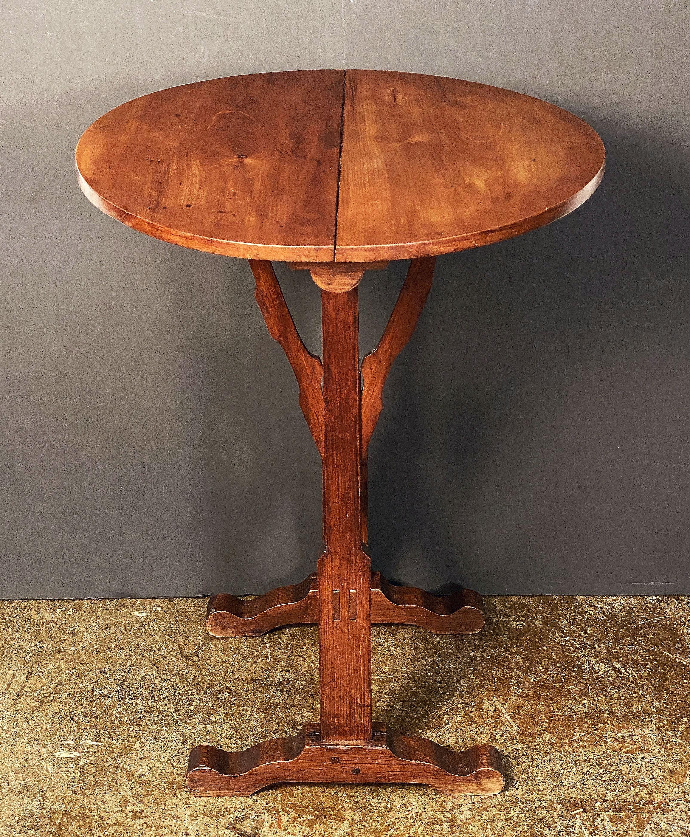 Wood French Wine Tasting Vendange Tilt-Top Table of Cherry and Chestnut