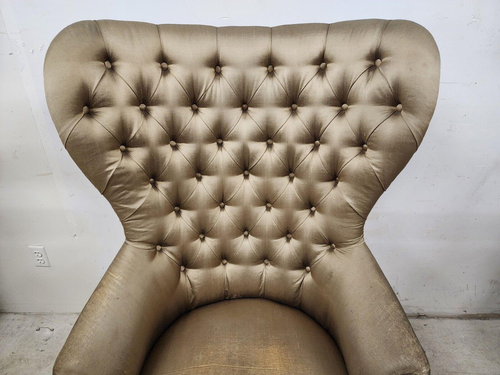Fauteuil français Wingback de Christopher Guy en vente 3
