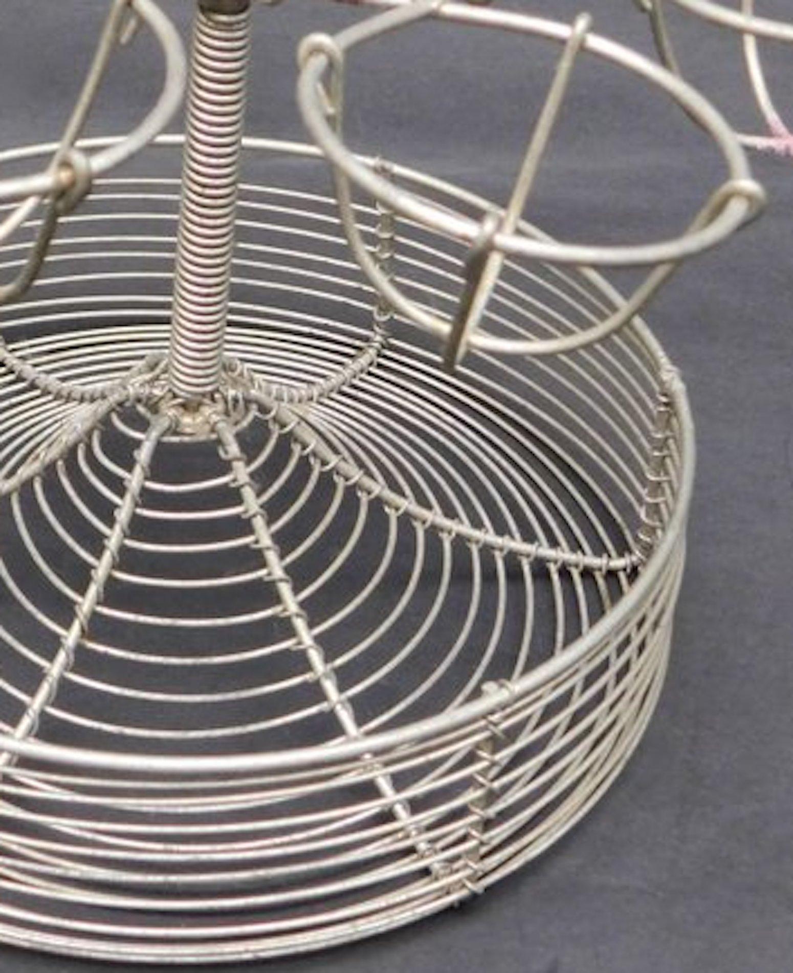 French Wirework Bar Stand For Boiled Eggs In Good Condition In Antwerp, BE