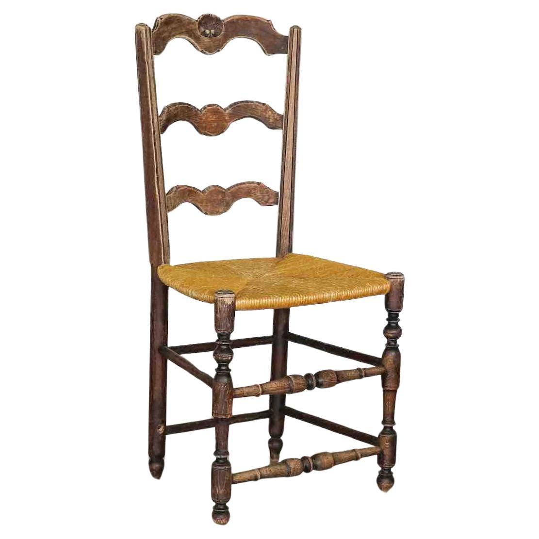 Chaise française en bois et tissé