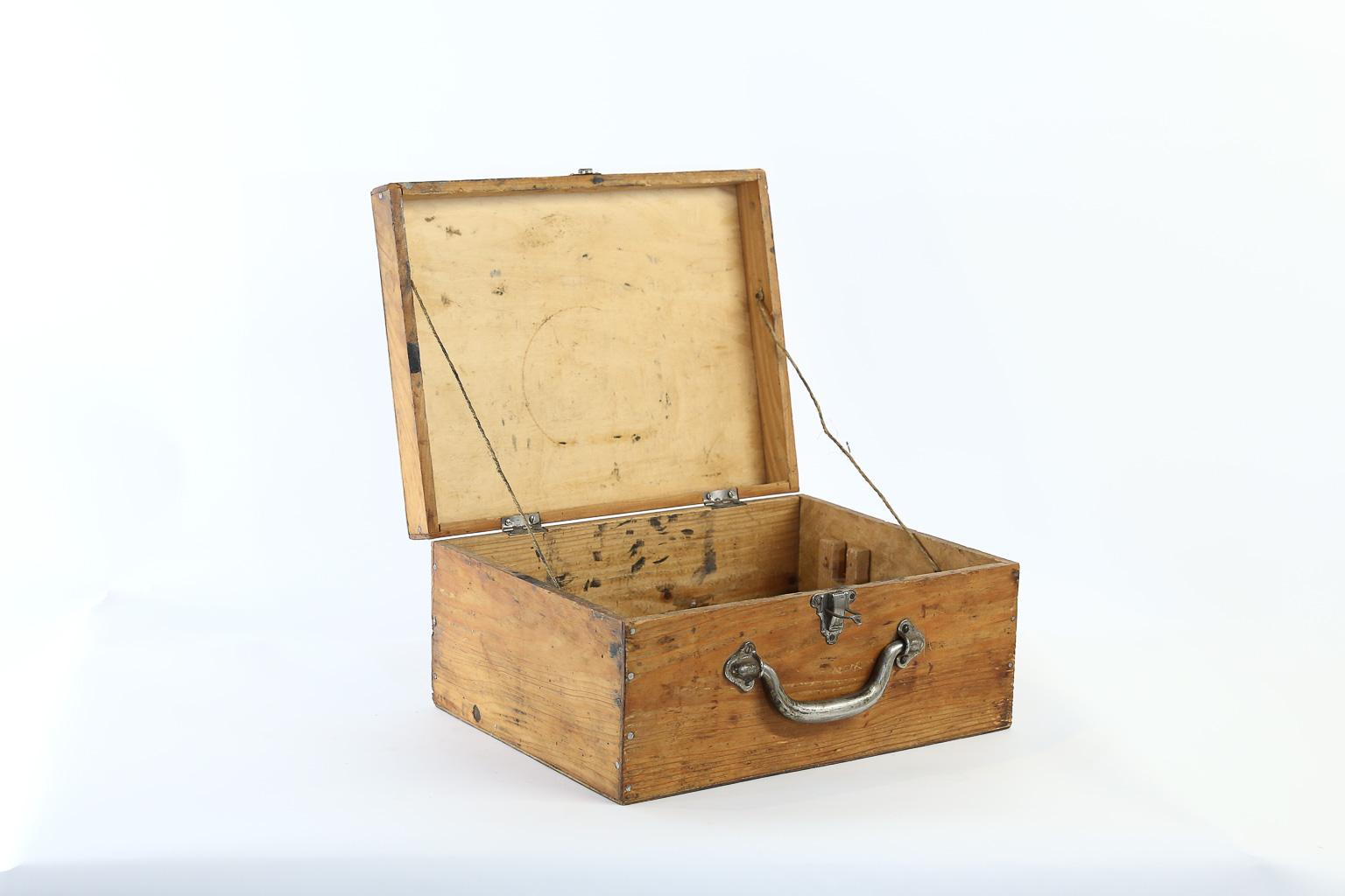 French Wood Box, Charance Gap In Good Condition In Houston, TX