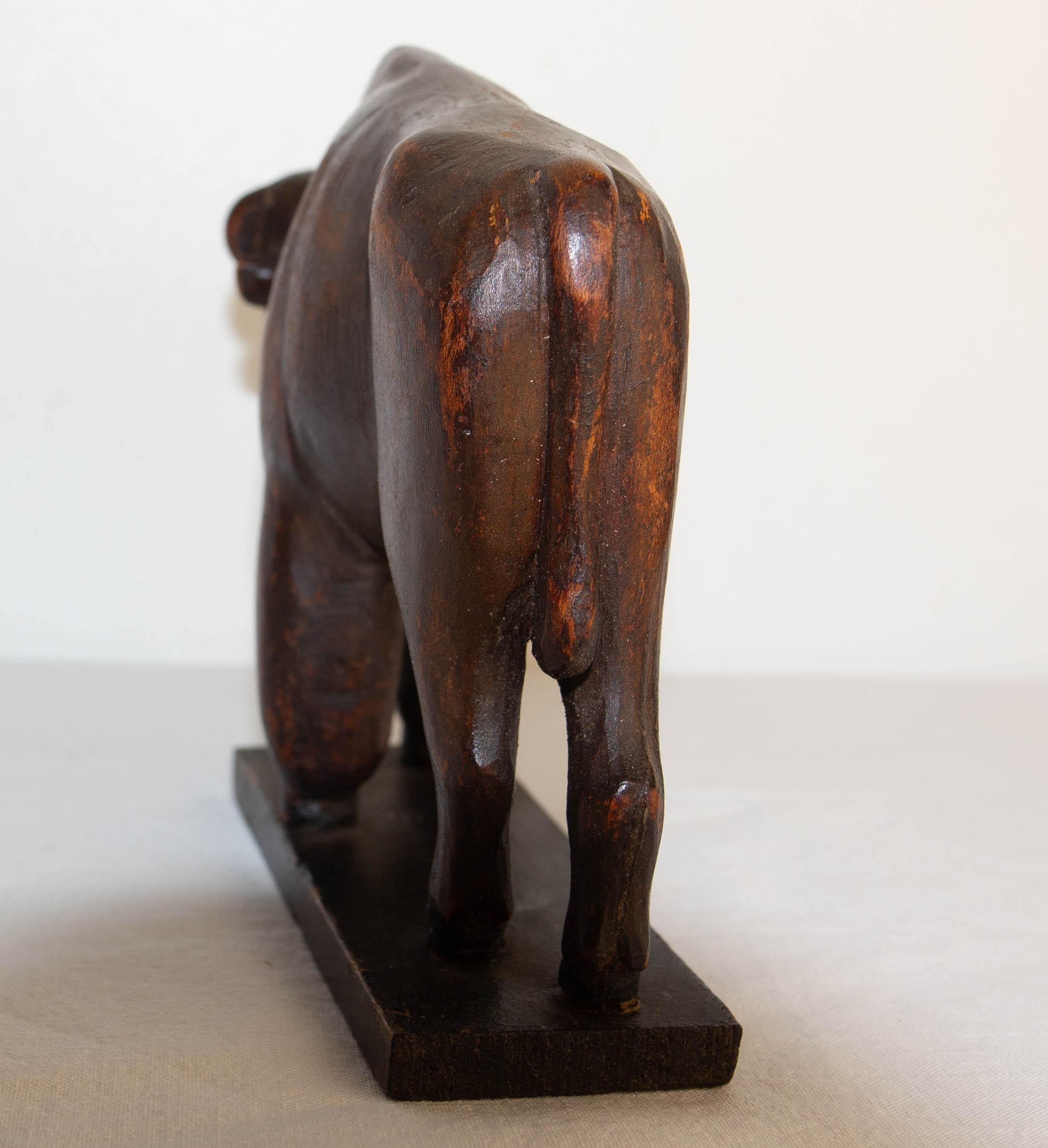 XX secolo Statuetta di bufalo in legno francese del 1940 circa in vendita
