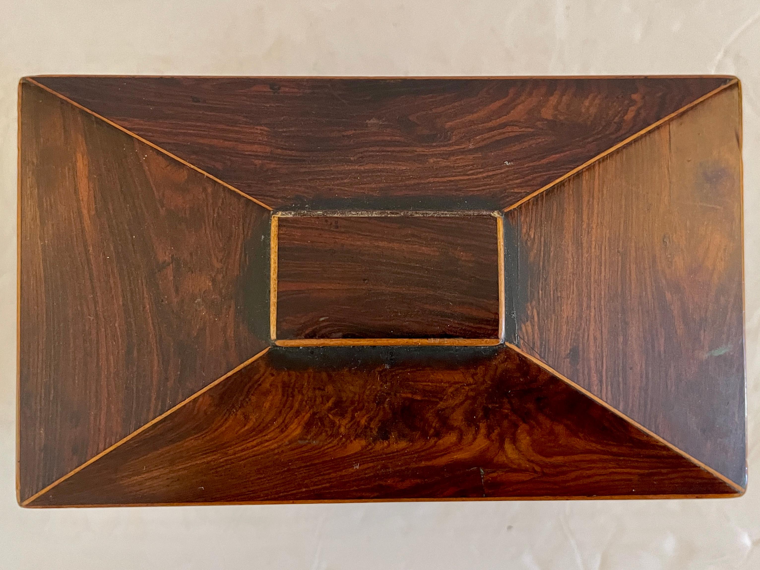 French Wood Jewelry Box In Good Condition For Sale In Los Angeles, CA