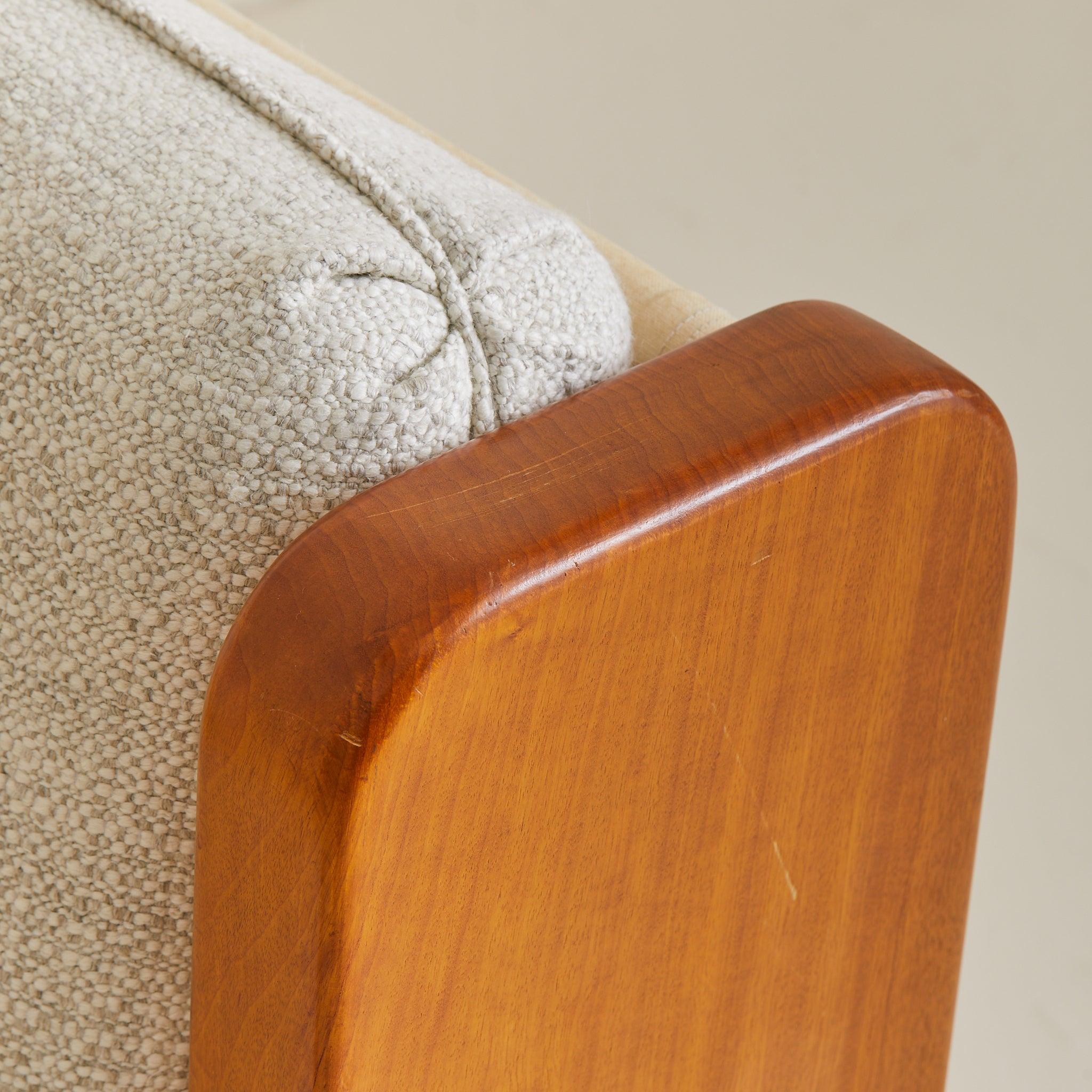 French Wood Lounge Chair in Ivory Mottled Bouclé, 1970s - 2 Available en vente 4