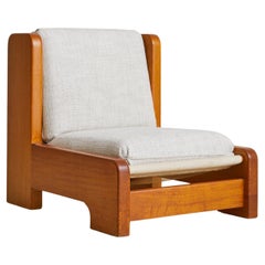 French Wood Lounge Chair in Ivory Mottled Bouclé, 1970s - 2 Available