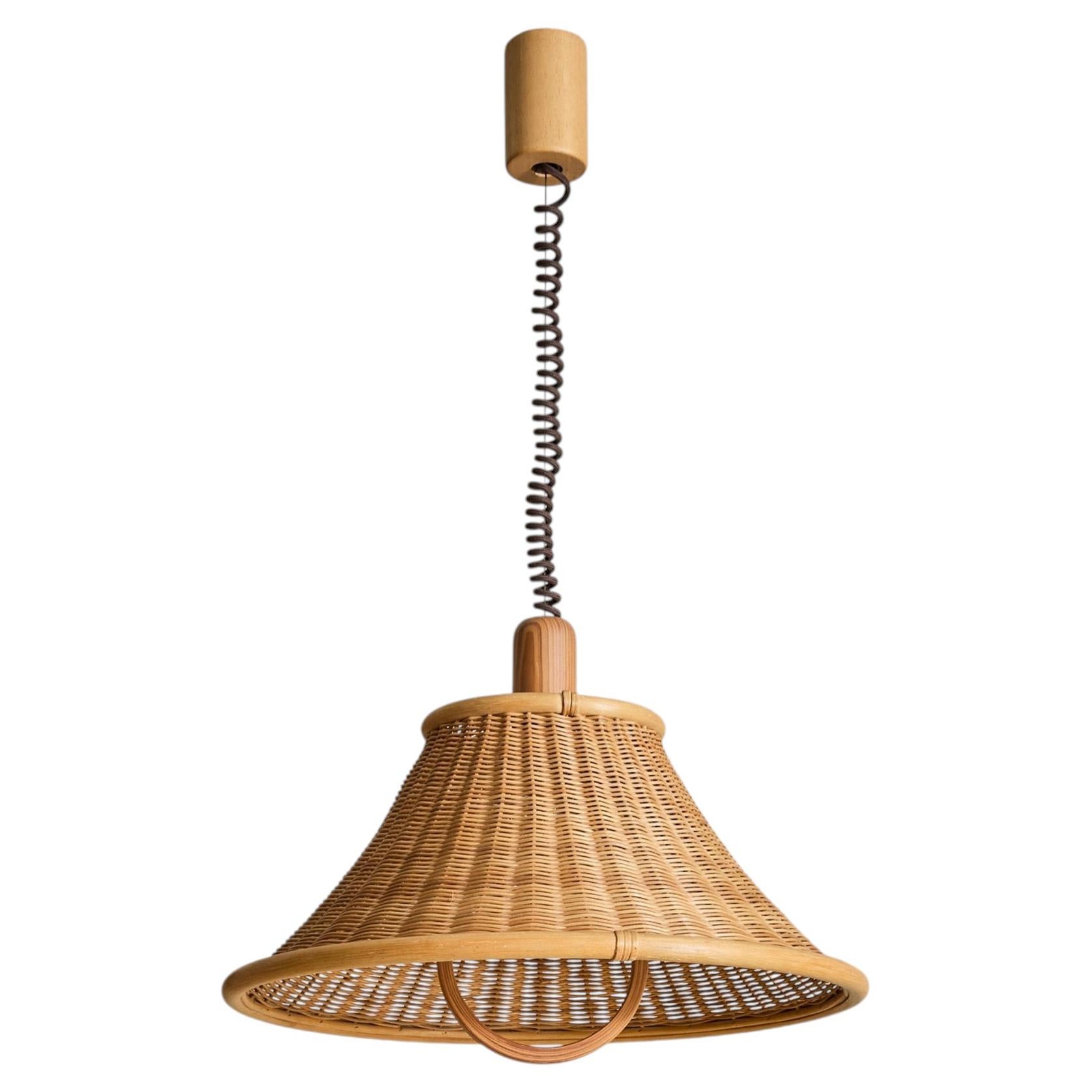 Lampada a sospensione in legno francese e rattan, anni '70