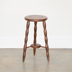 Tabouret tripode en bois français