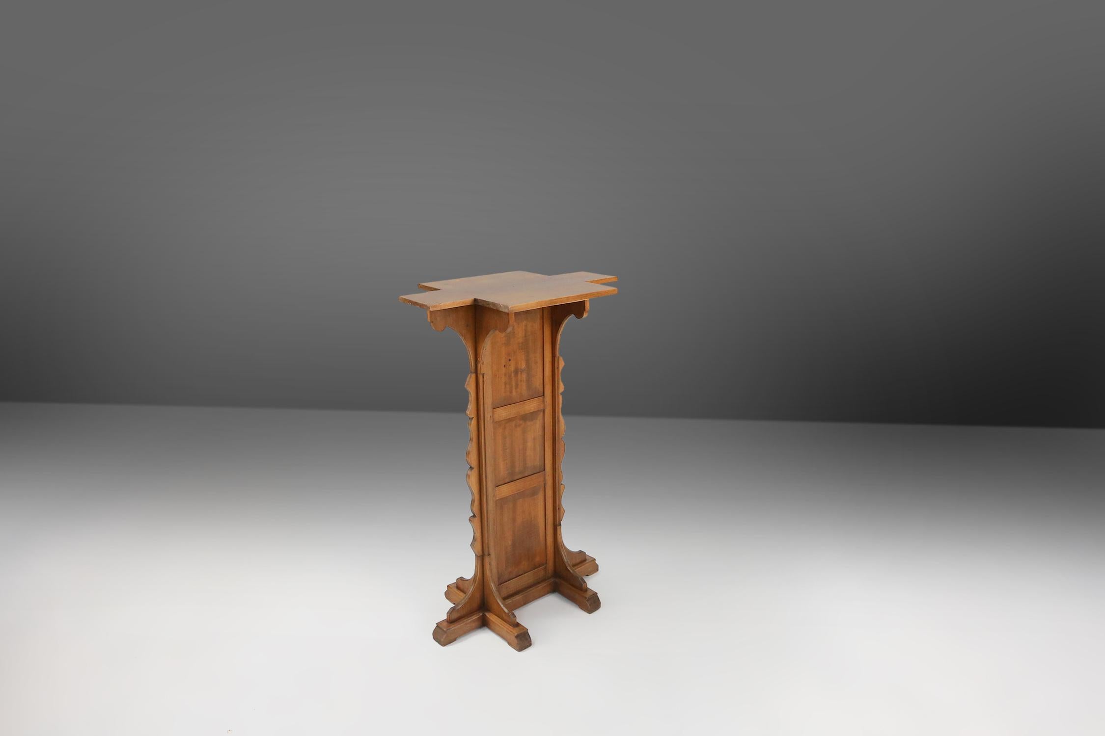 French Wooden Church Console, 1900s In Good Condition For Sale In Meulebeke, BE
