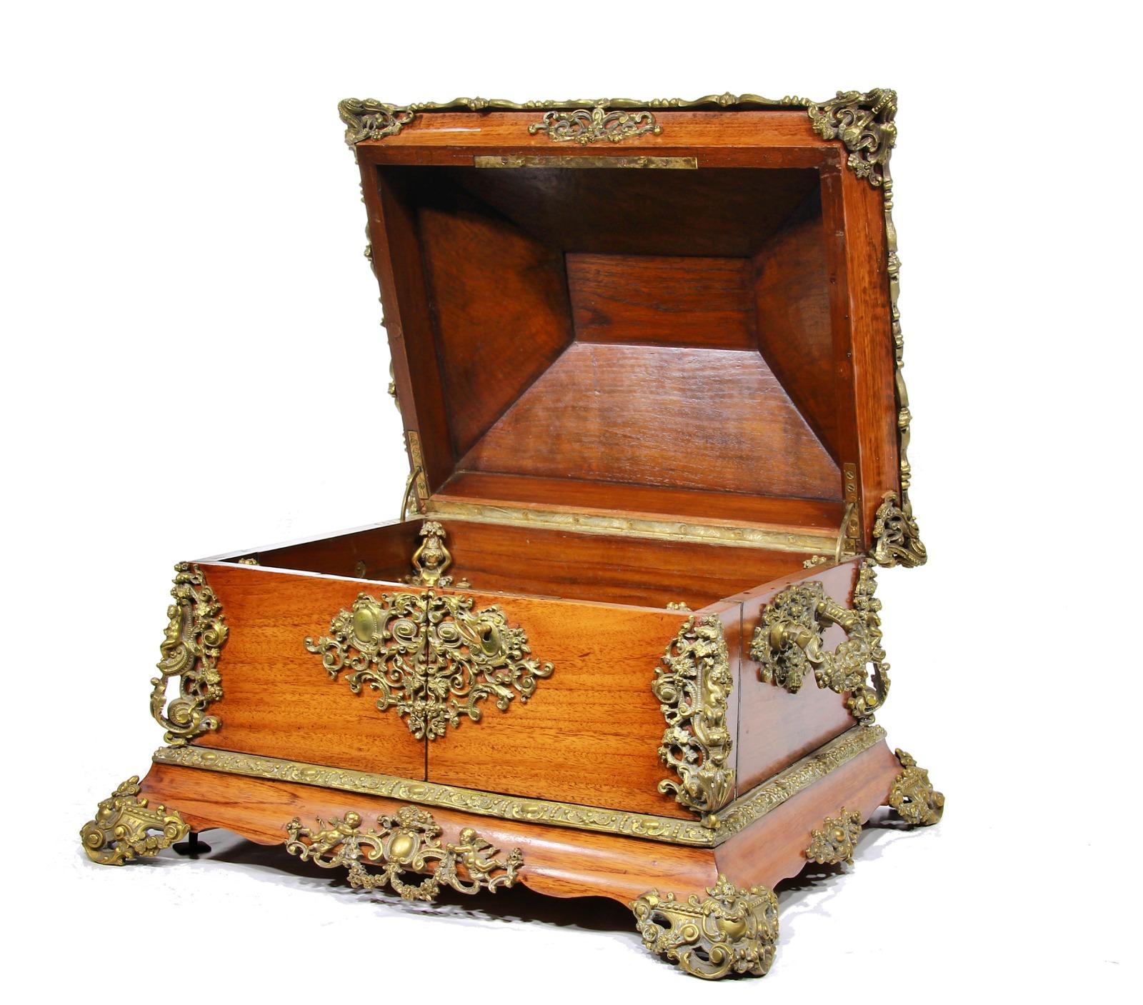 Baroque French Wooden Decanter Box, 19th Century