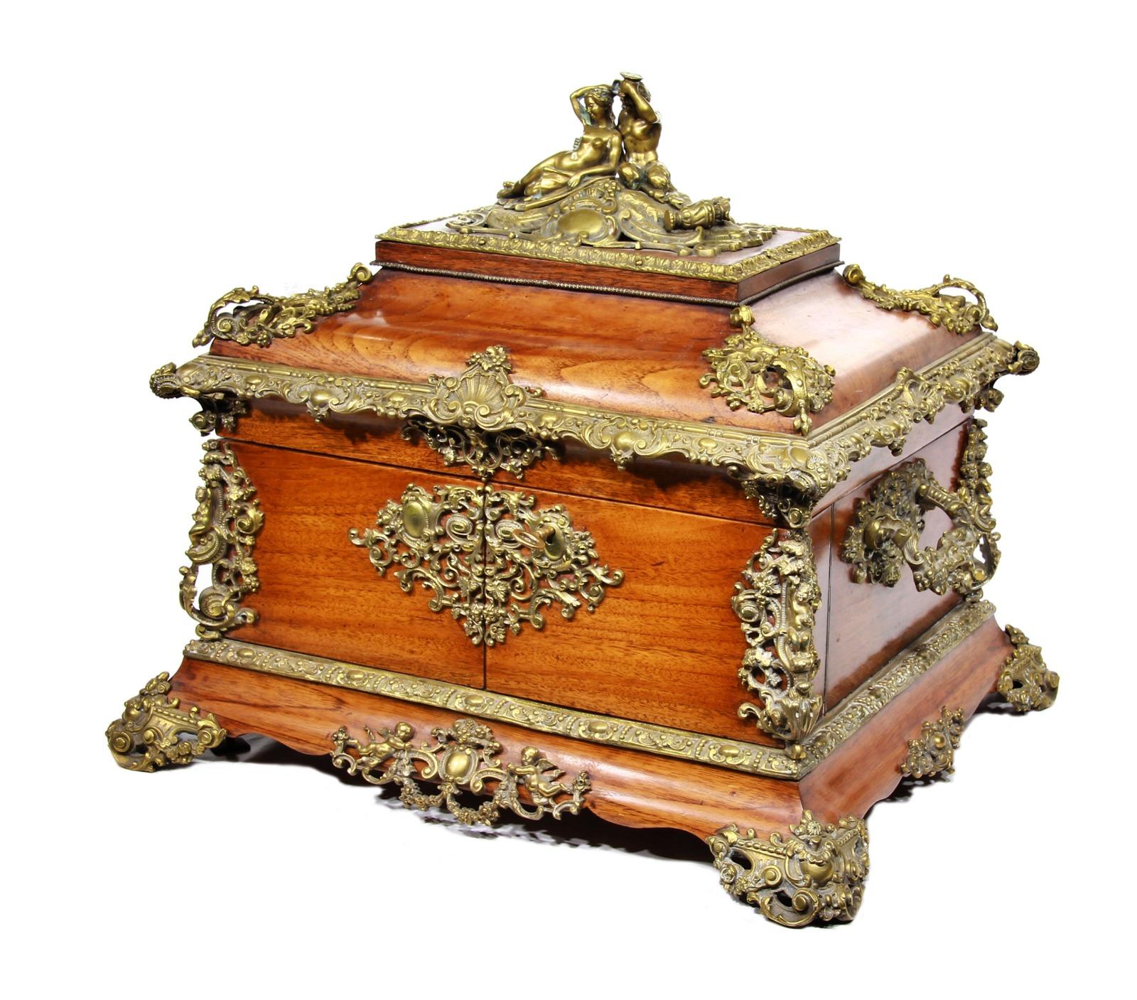 Hand-Crafted French Wooden Decanter Box, 19th Century