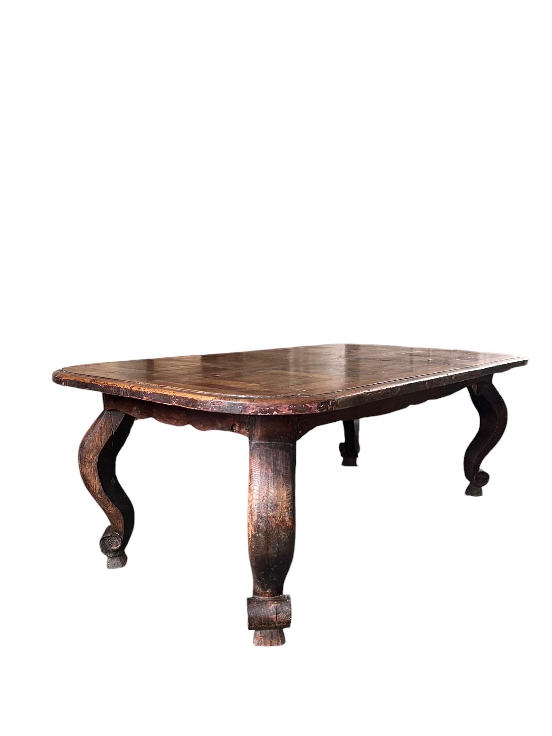 Bois Table de salle à manger française avec base de style Louis XV - 18e France en vente