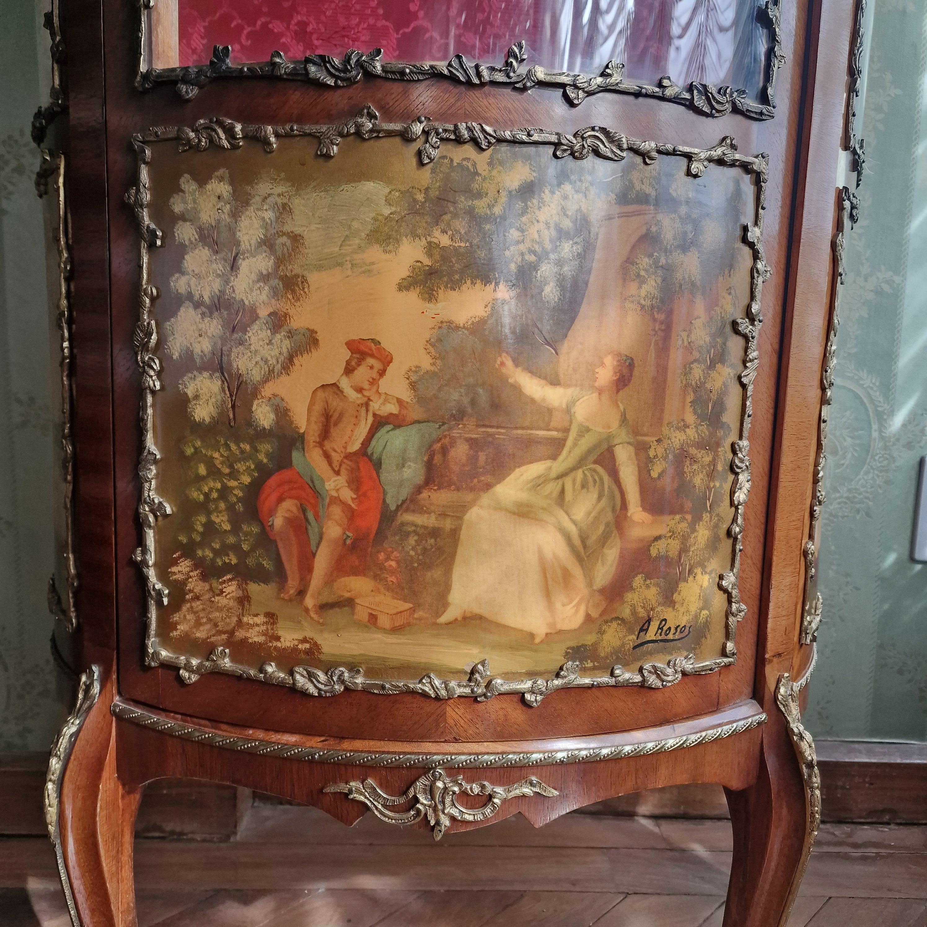Vitrine en bois en forme de demi-cercle, Napoléon III 13